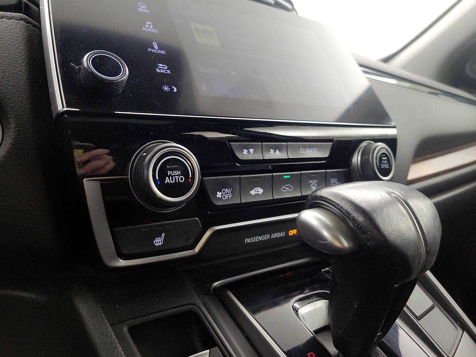Thumbnail: 2019 Honda CR-V - 17
