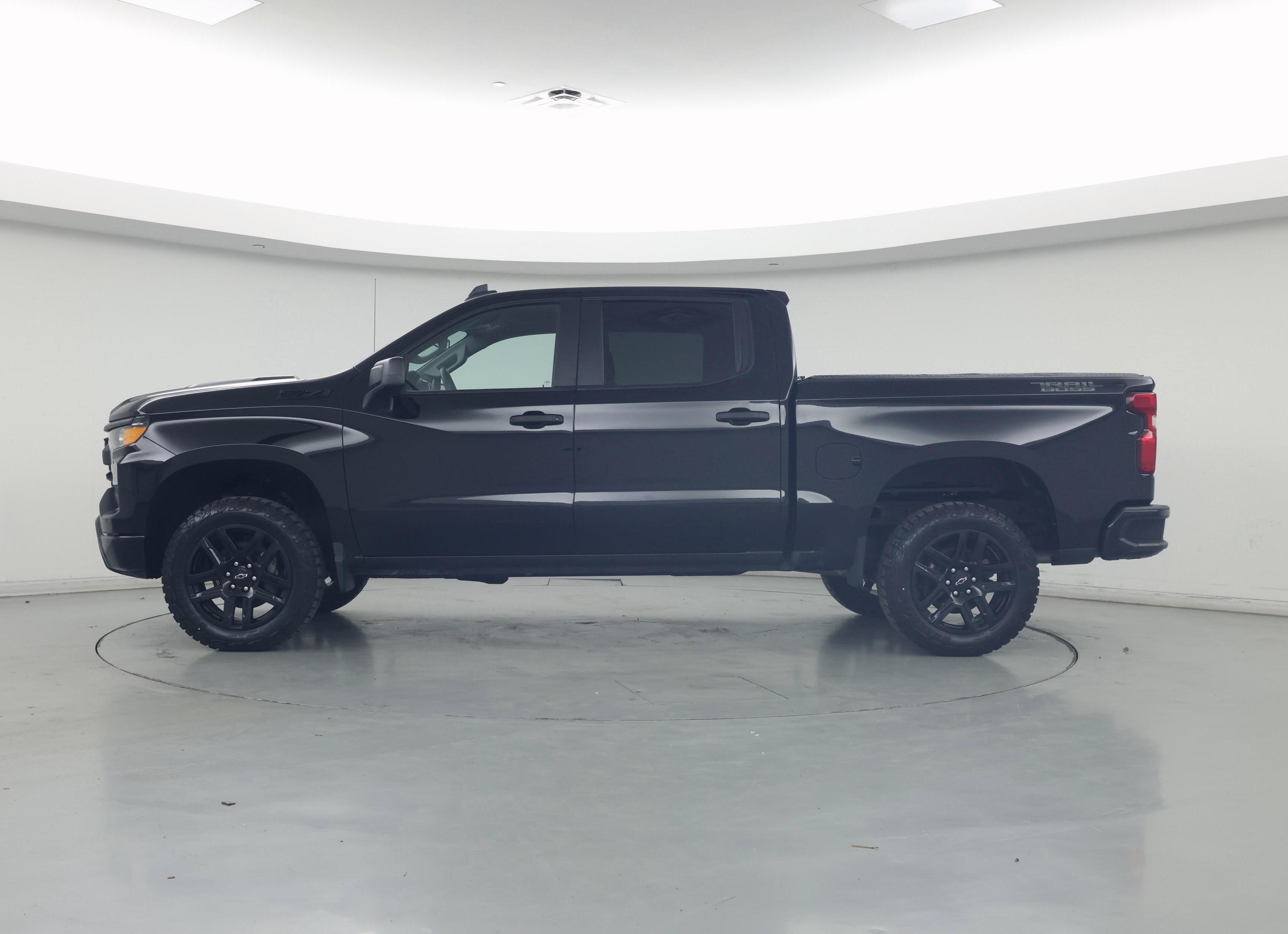 Thumbnail: 2023 Chevrolet Silverado 1500 - 3