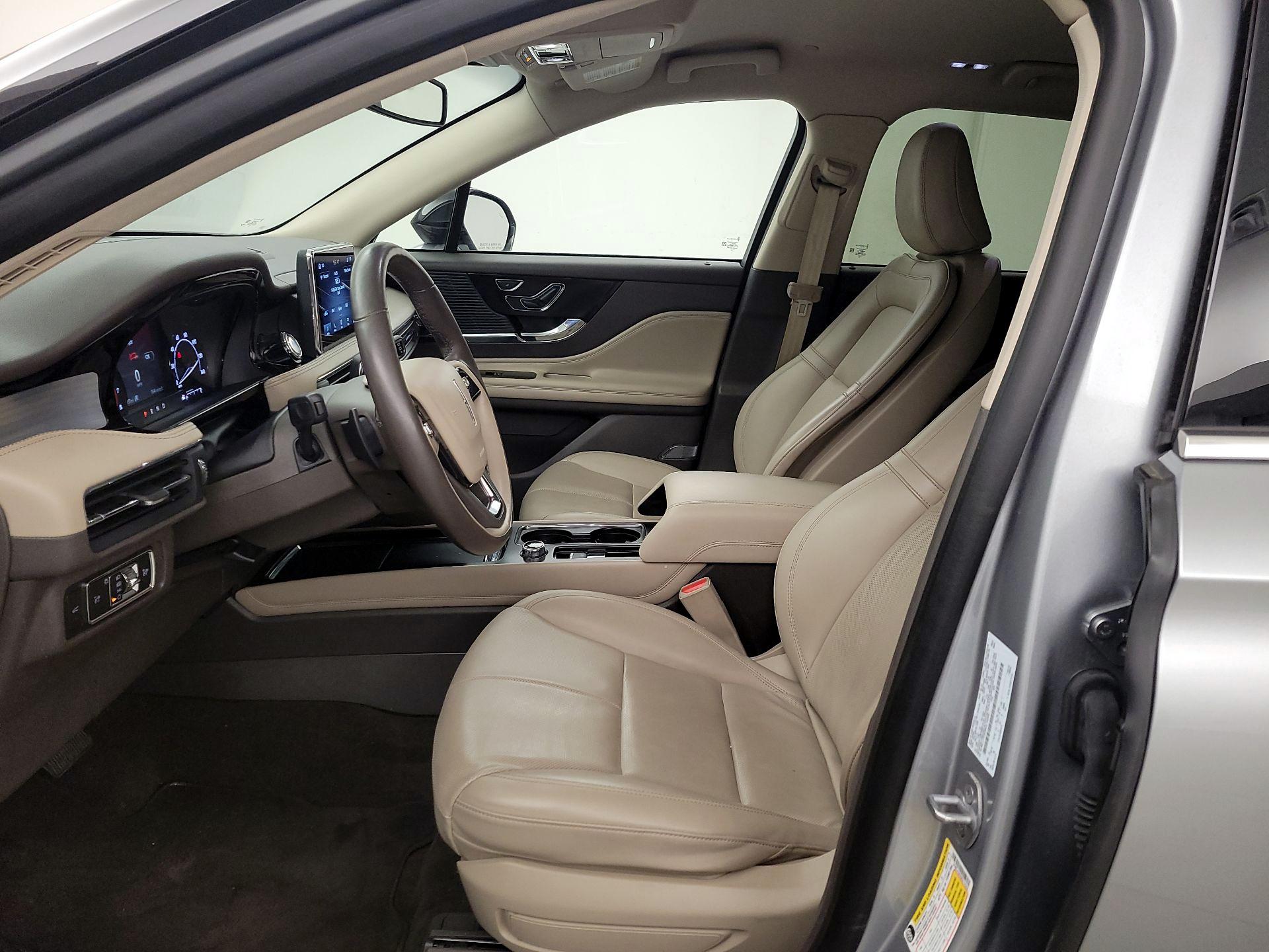 Thumbnail: 2021 Lincoln Corsair - 11