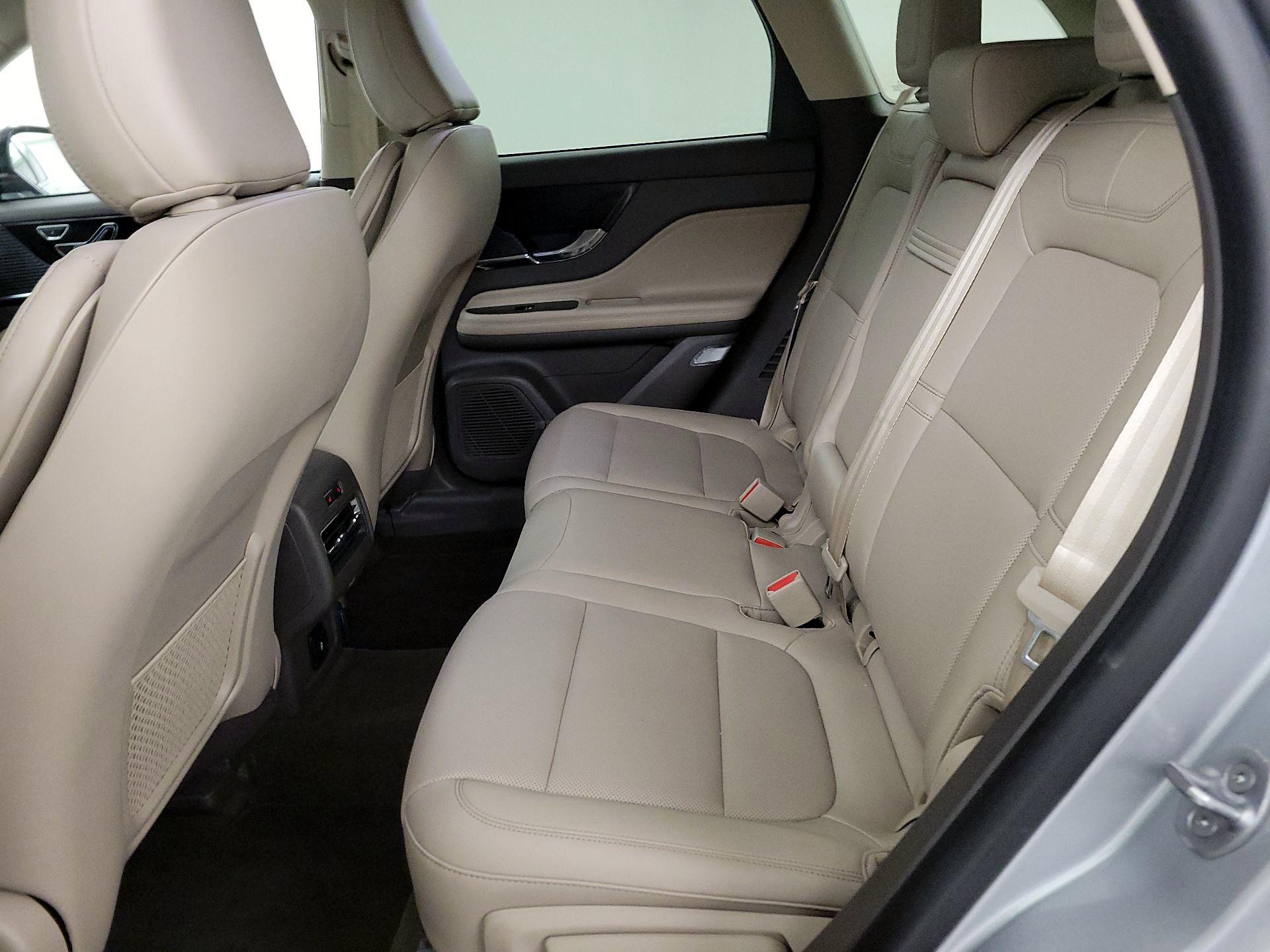 Thumbnail: 2021 Lincoln Corsair - 20