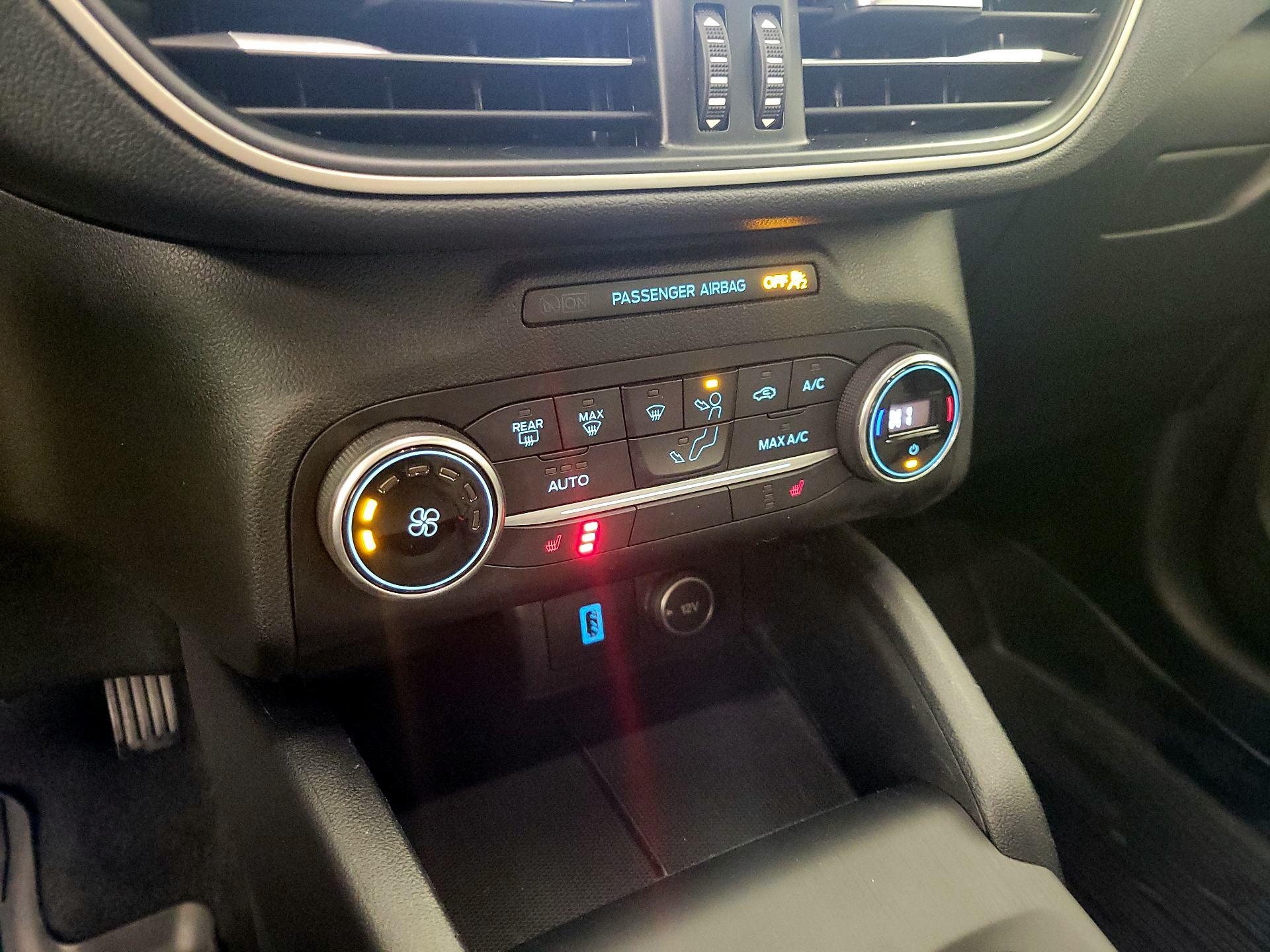 Thumbnail: 2020 Ford Escape - 16