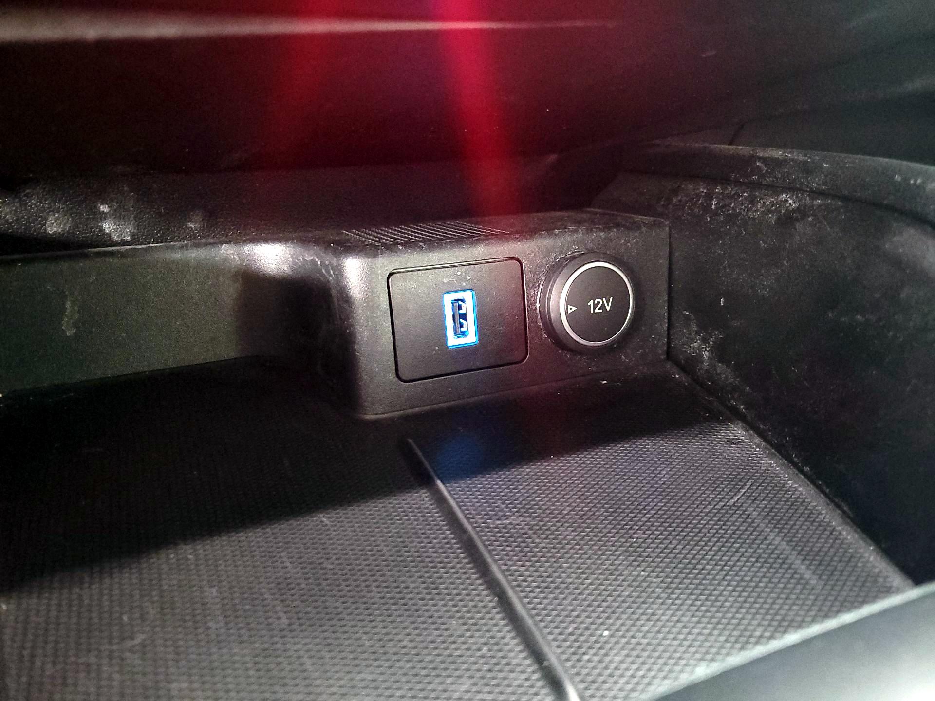 Thumbnail: 2020 Ford Escape - 18