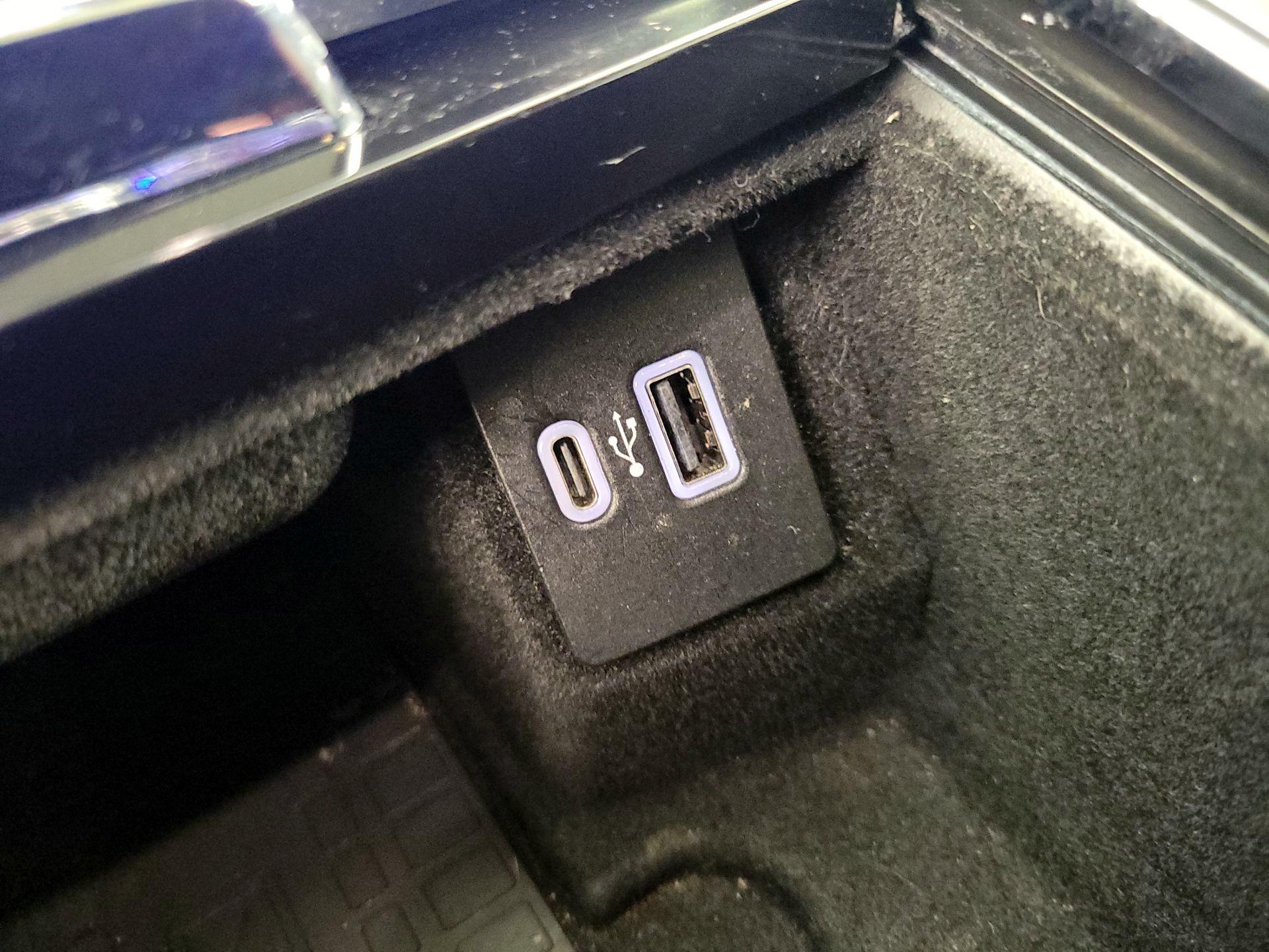 Thumbnail: 2022 Lincoln Nautilus - 19