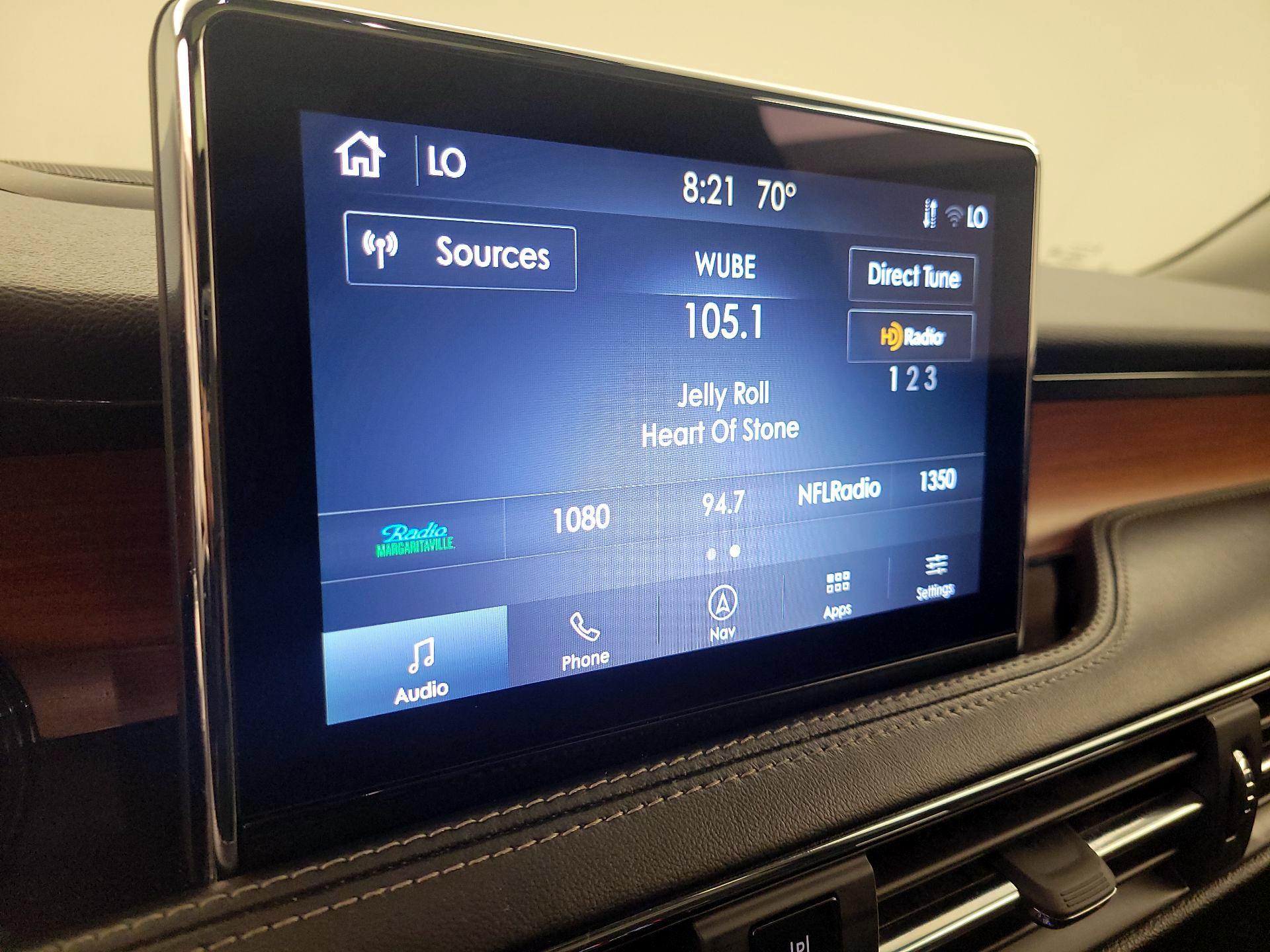 Thumbnail: 2021 Lincoln Corsair - 16