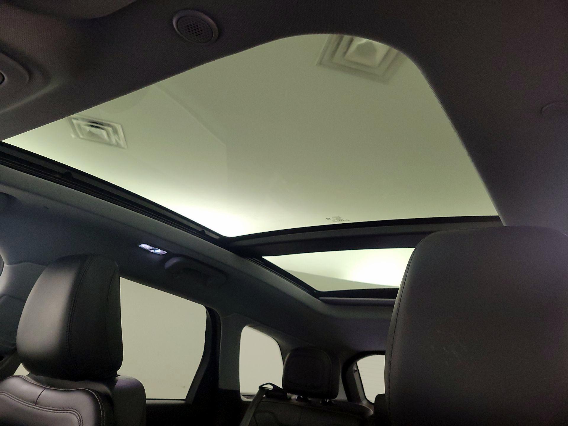 Thumbnail: 2021 Lincoln Corsair - 20