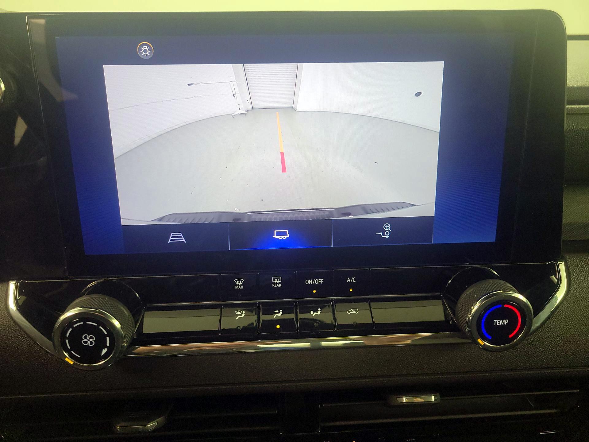 Thumbnail: 2023 Chevrolet Colorado - 15