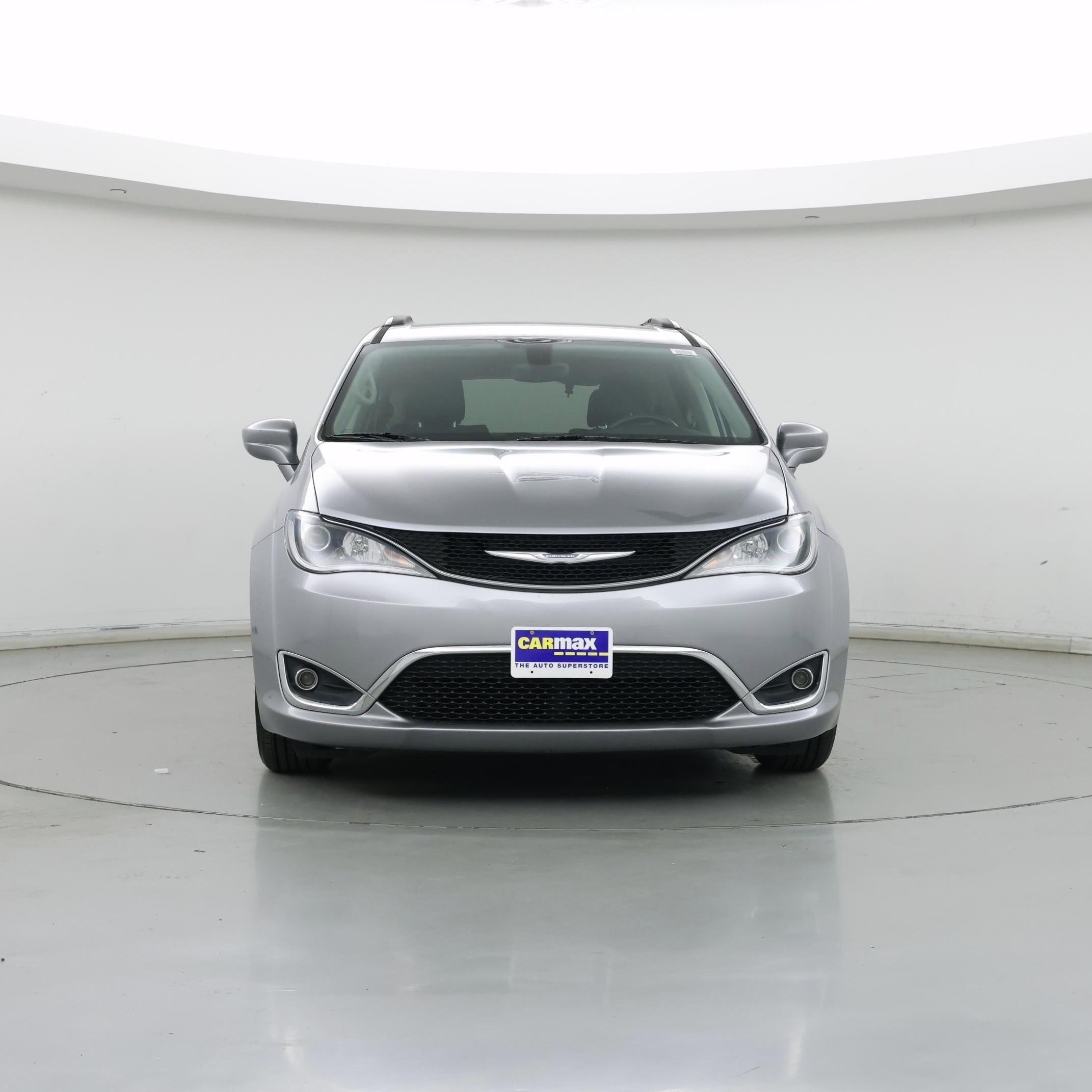 Thumbnail: 2018 Chrysler Pacifica - 5