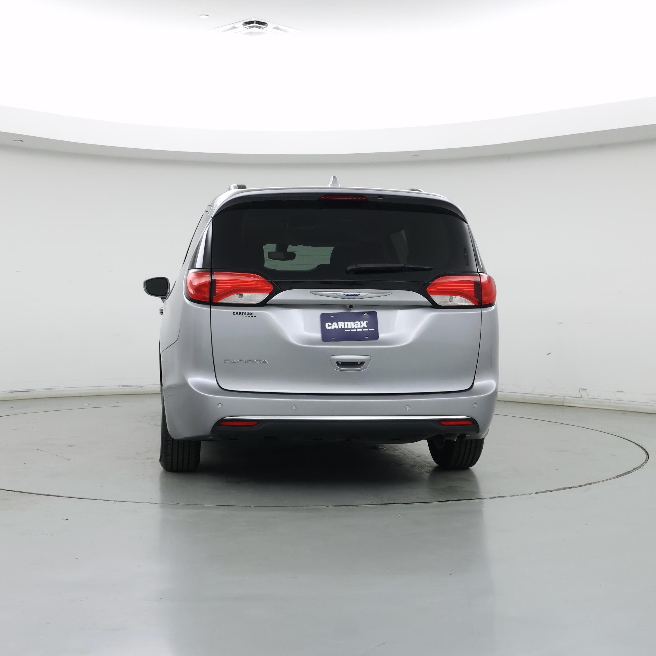 Thumbnail: 2018 Chrysler Pacifica - 6