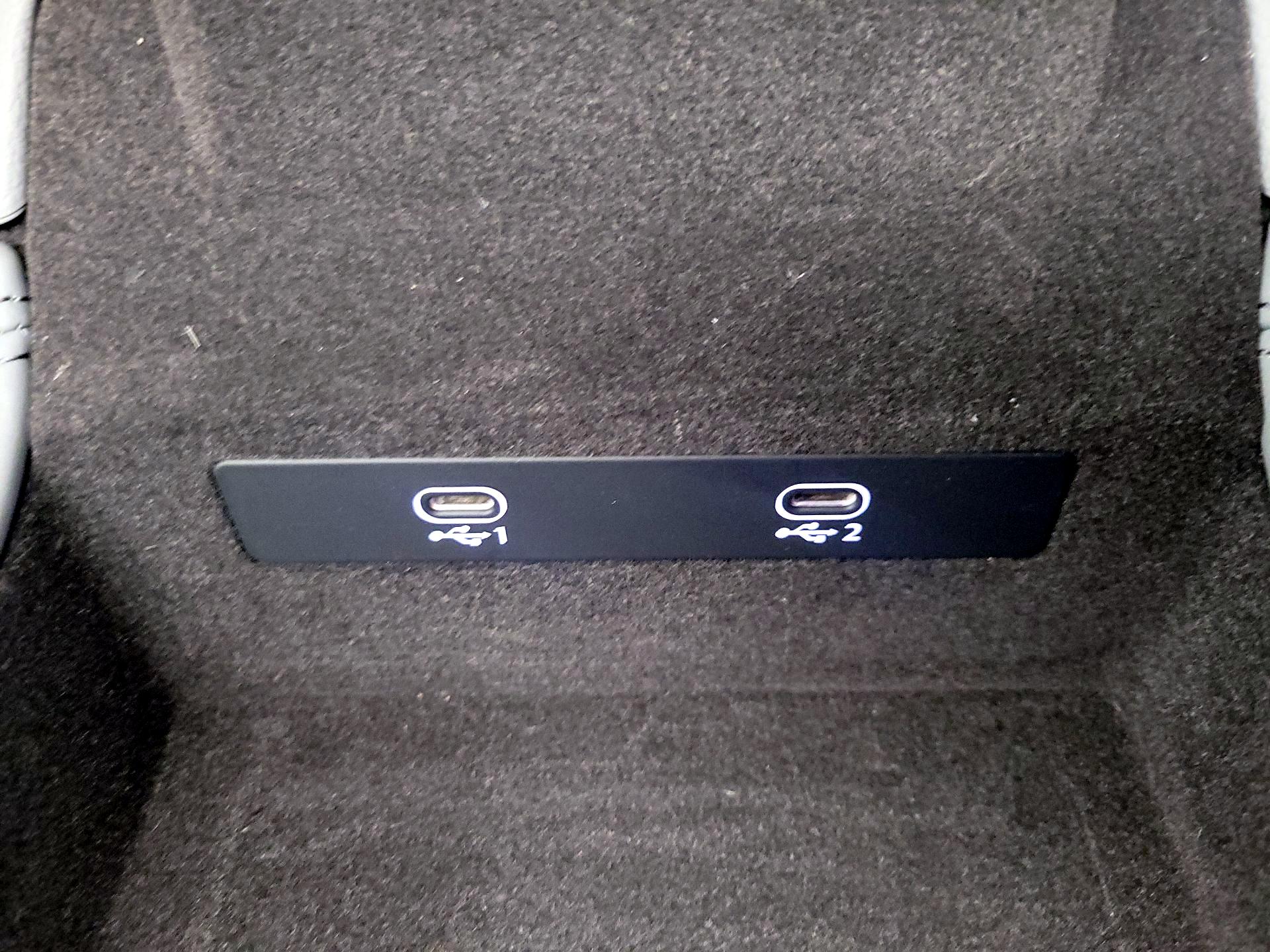 Thumbnail: 2022 Audi S6 - 19