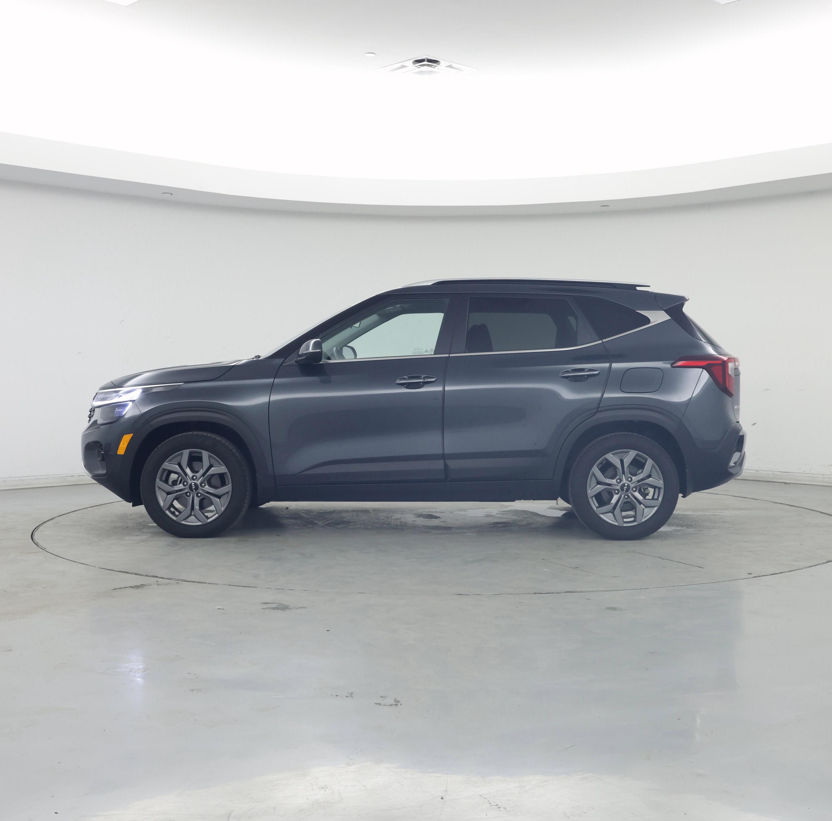 Thumbnail: 2024 Kia Seltos - 3