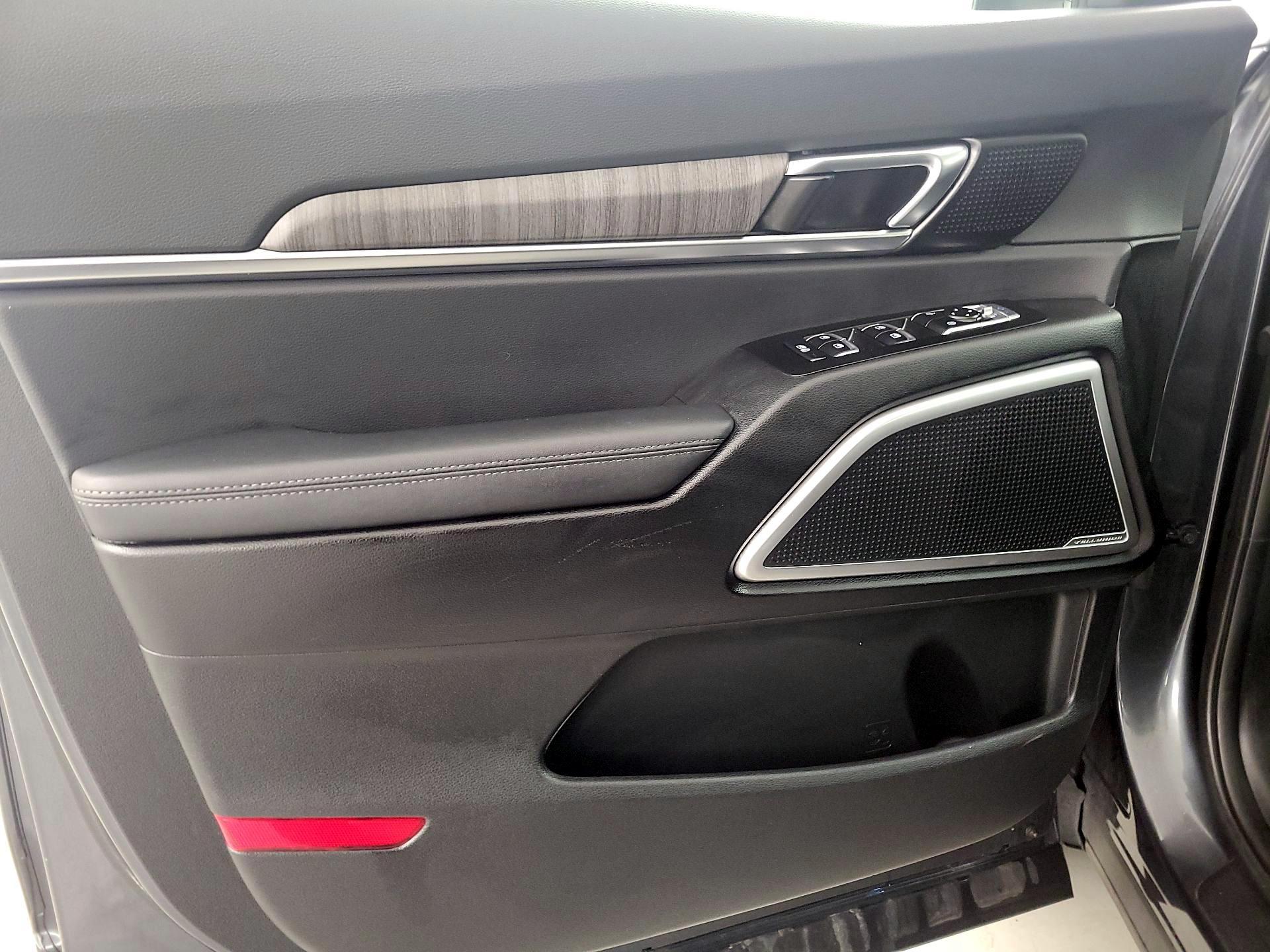 Thumbnail: 2023 Kia Telluride - 12