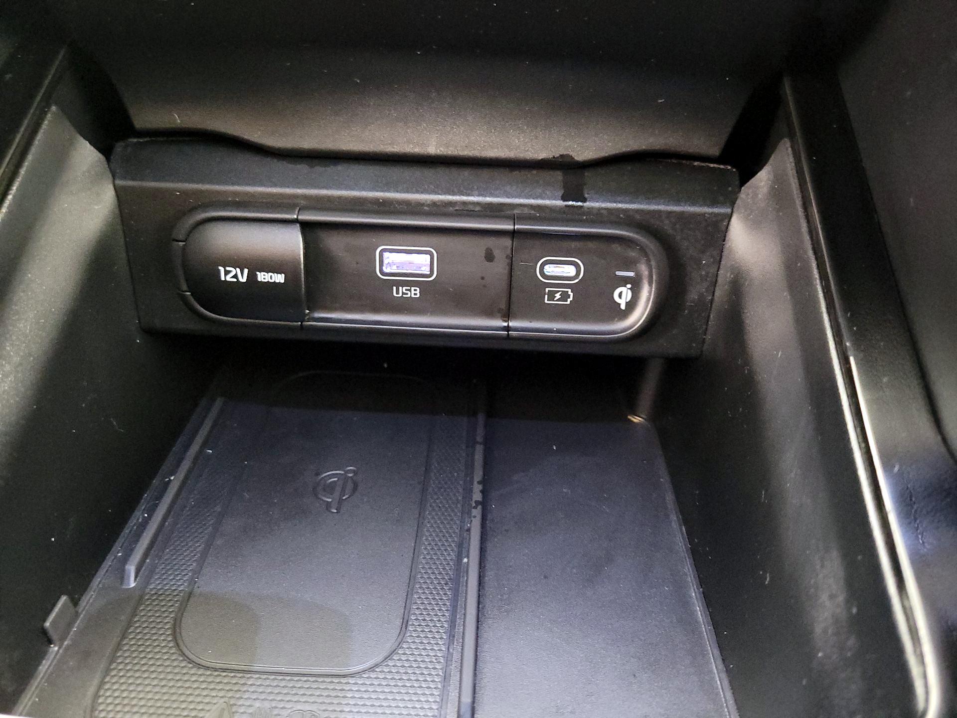 Thumbnail: 2023 Kia Telluride - 19