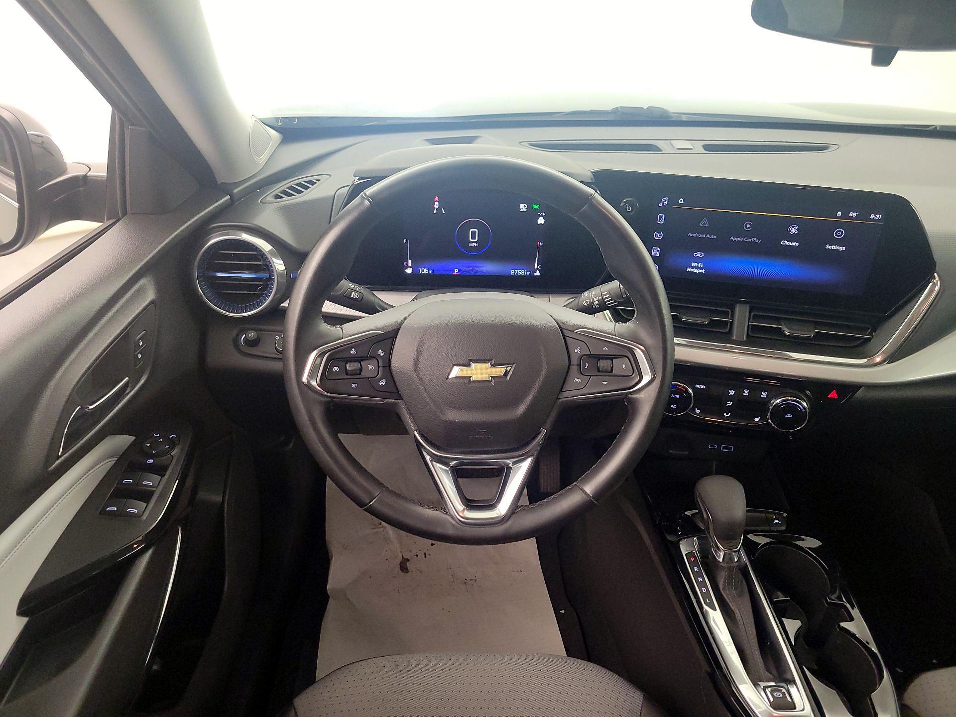 Thumbnail: 2025 Chevrolet Trax - 10