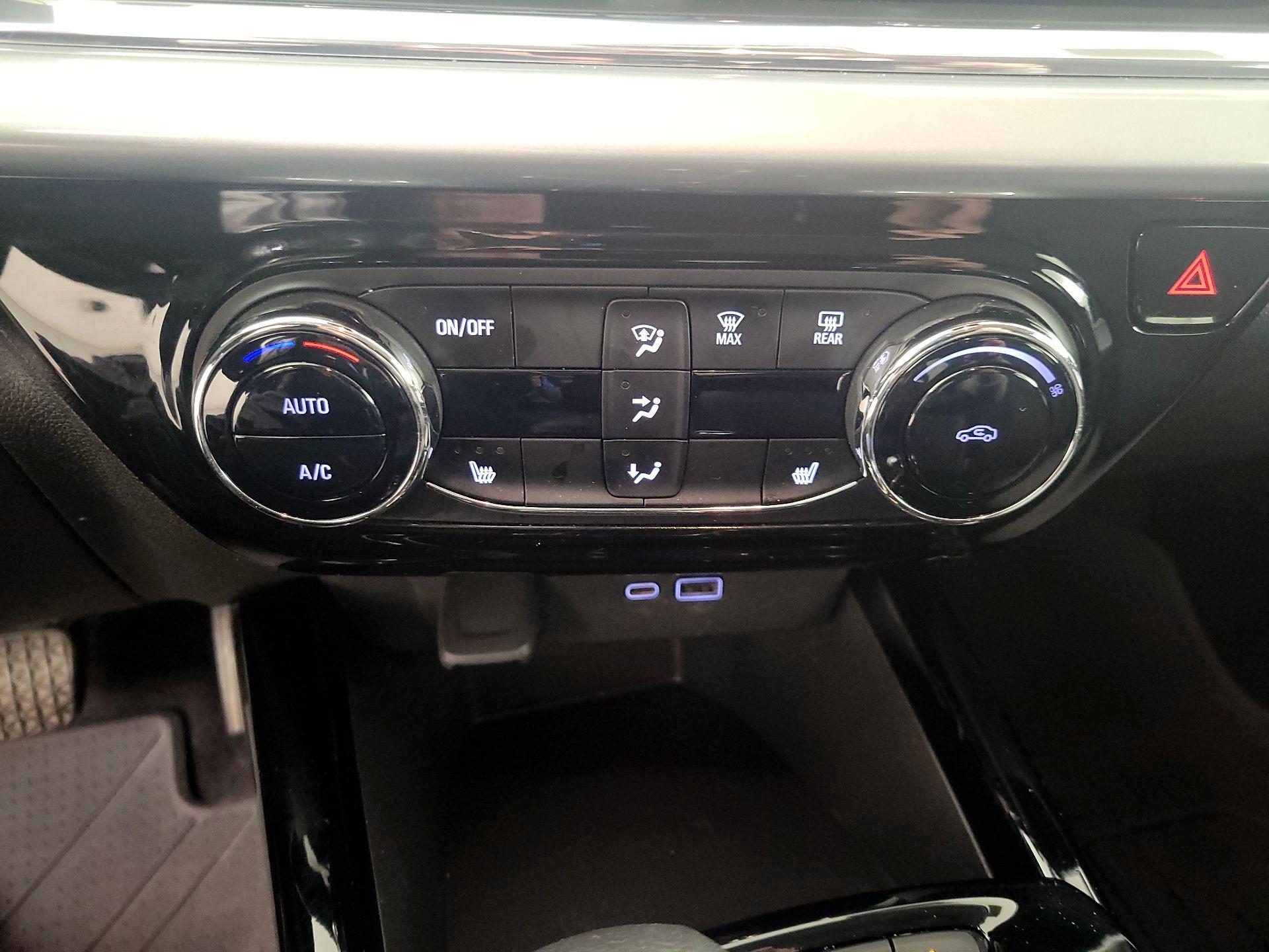 Thumbnail: 2025 Chevrolet Trax - 16