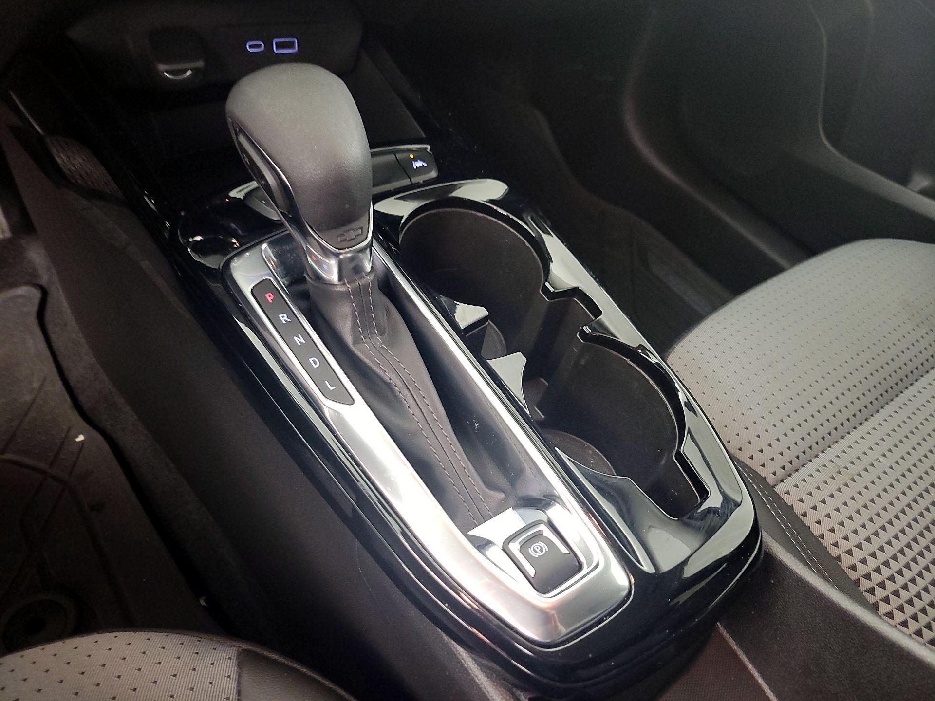 Thumbnail: 2025 Chevrolet Trax - 17