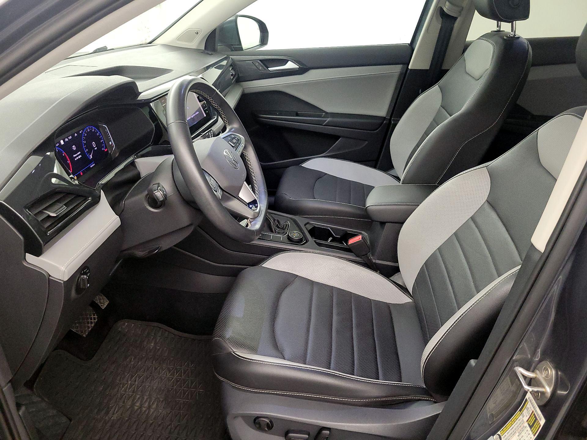 Thumbnail: 2022 Volkswagen Taos - 11