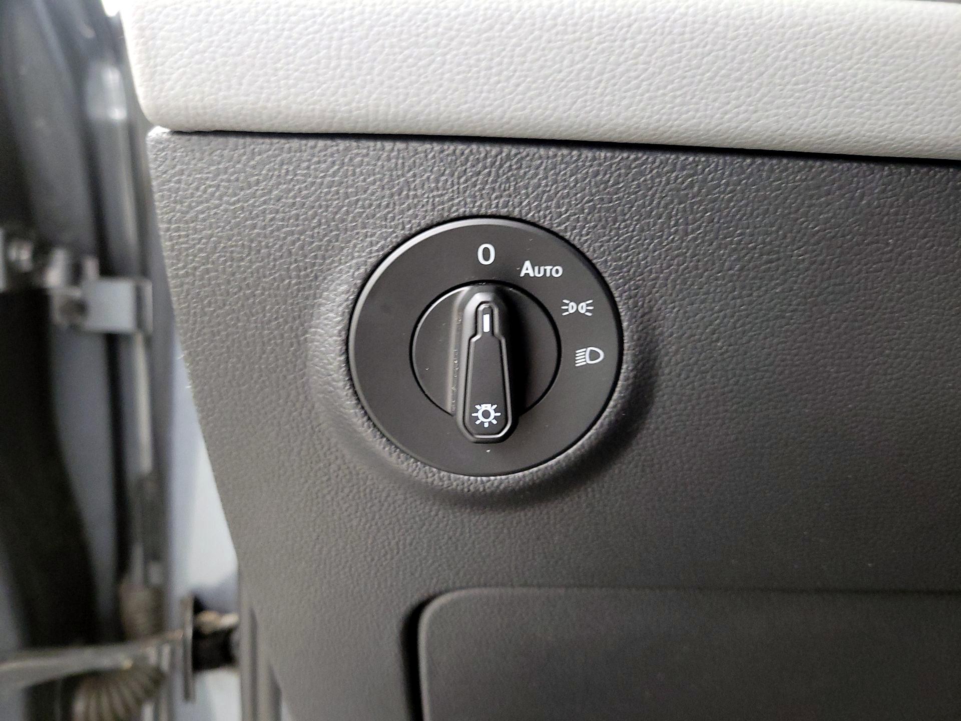 Thumbnail: 2022 Volkswagen Taos - 13