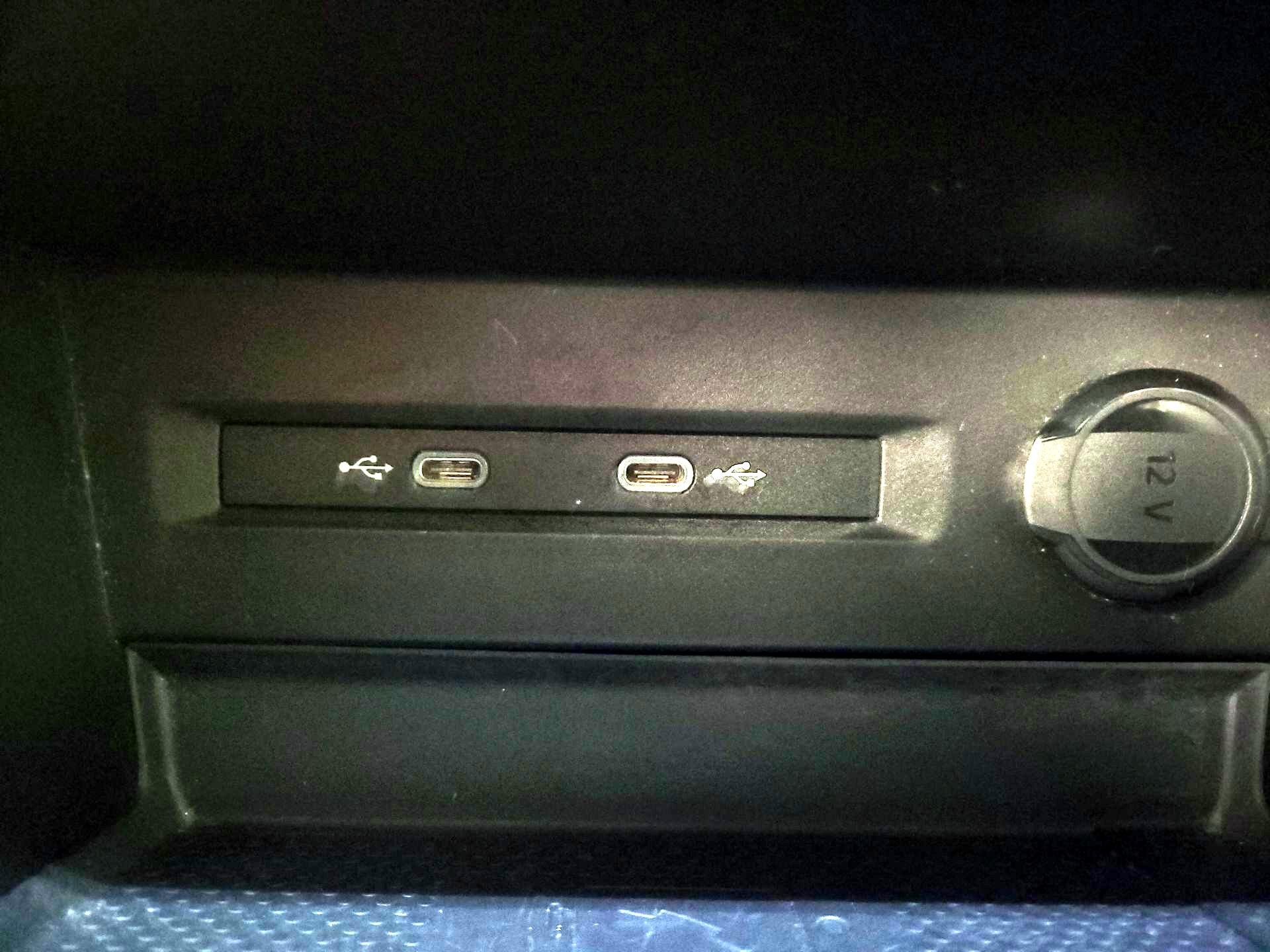 Thumbnail: 2022 Volkswagen Taos - 19