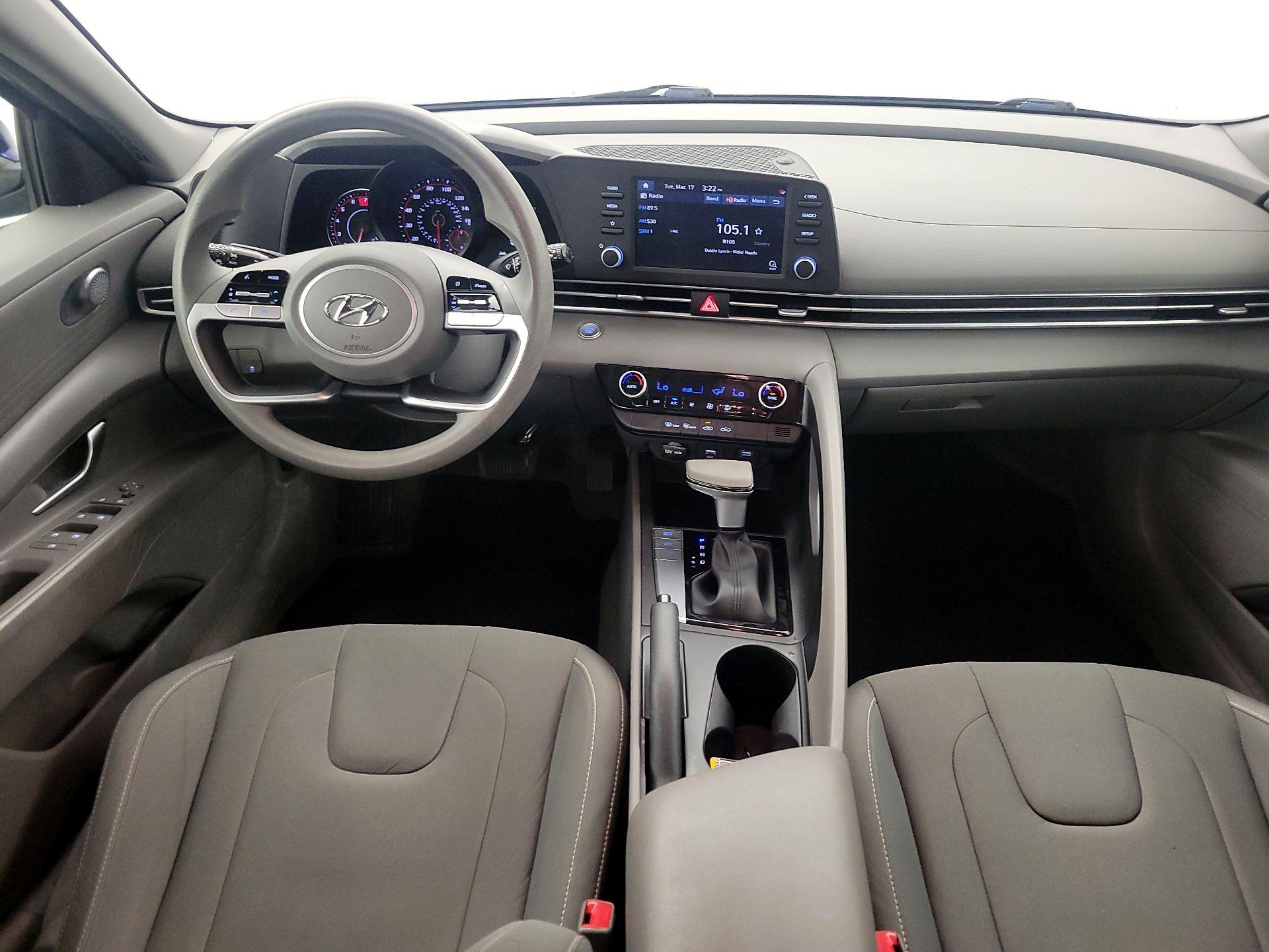 Thumbnail: 2022 Hyundai Elantra - 9