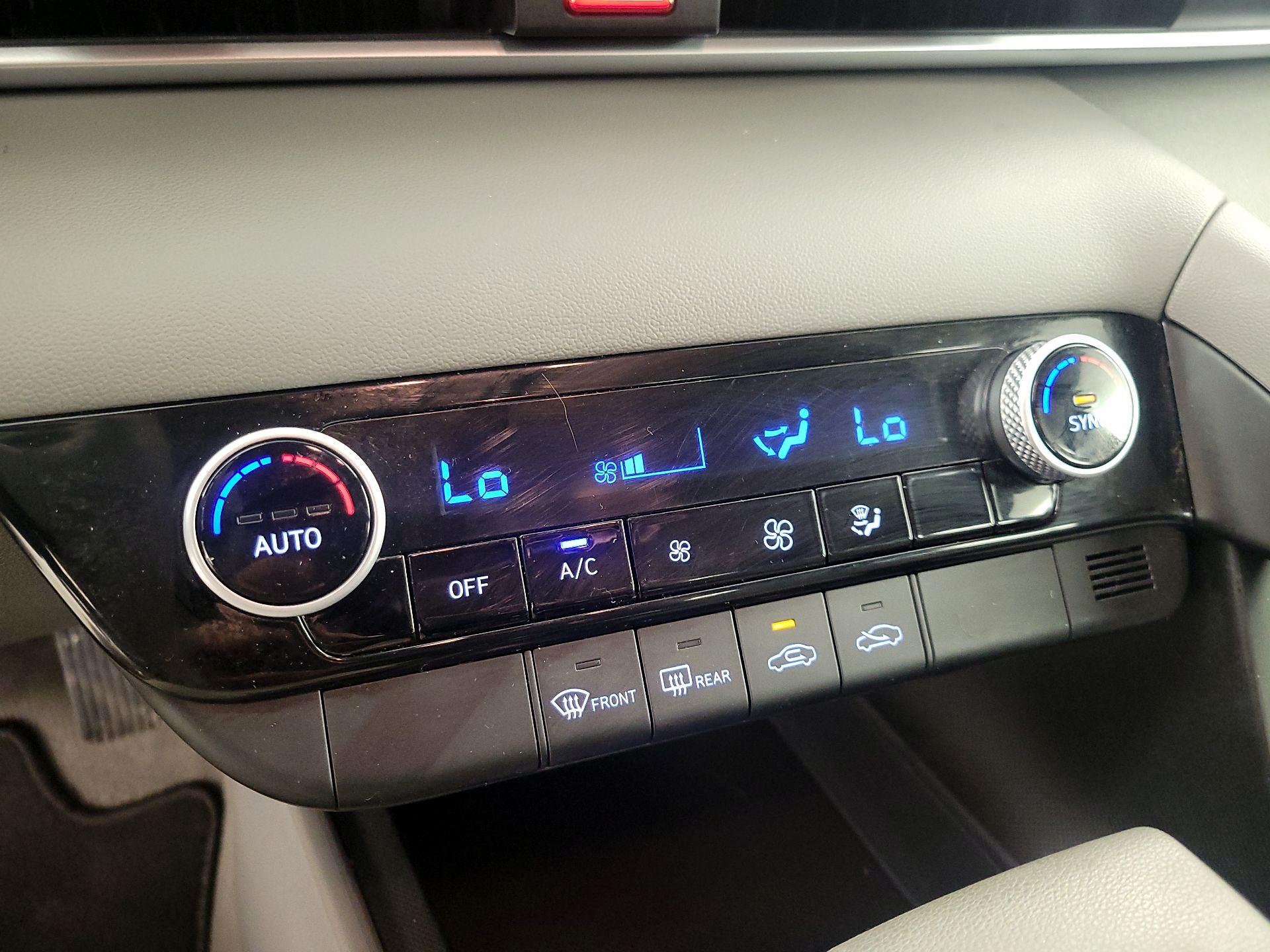 Thumbnail: 2022 Hyundai Elantra - 16