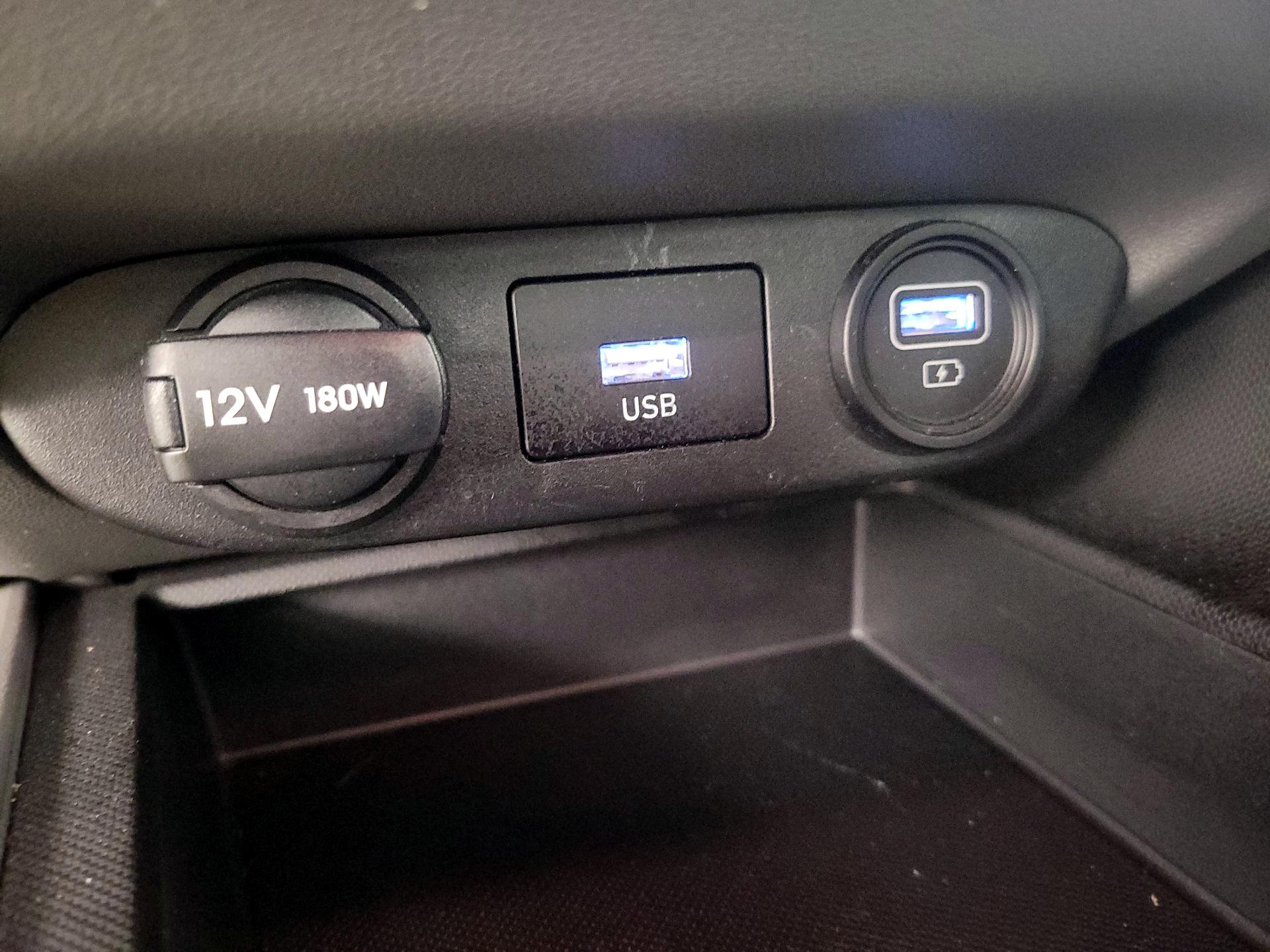 Thumbnail: 2022 Hyundai Elantra - 18