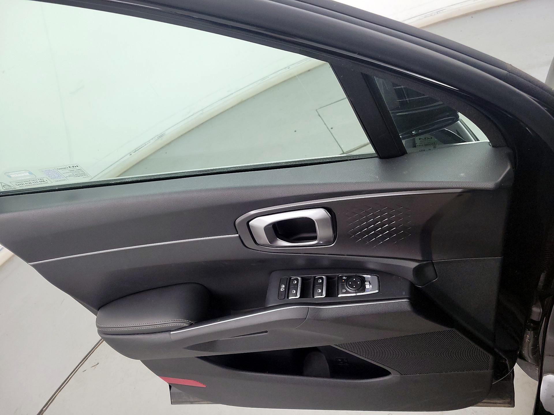 Thumbnail: 2024 Kia Sorento - 12