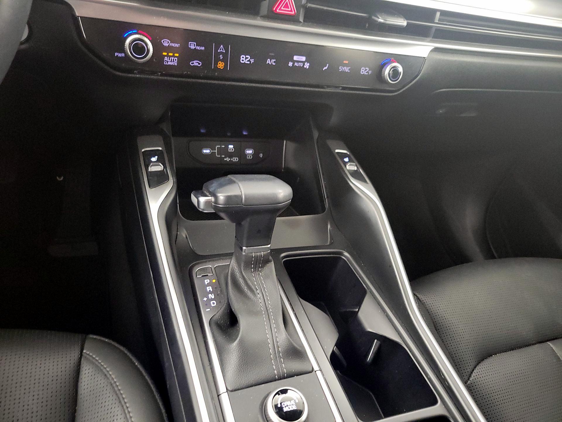 Thumbnail: 2024 Kia Sorento - 18