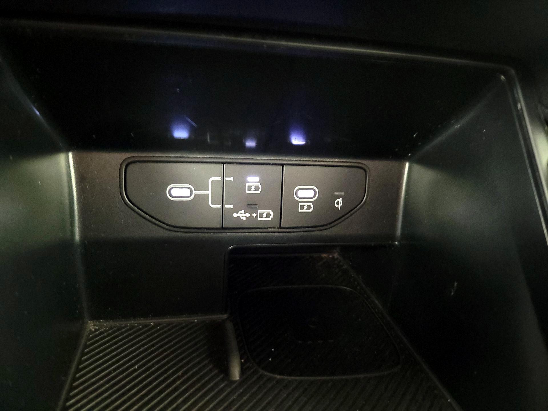 Thumbnail: 2024 Kia Sorento - 19