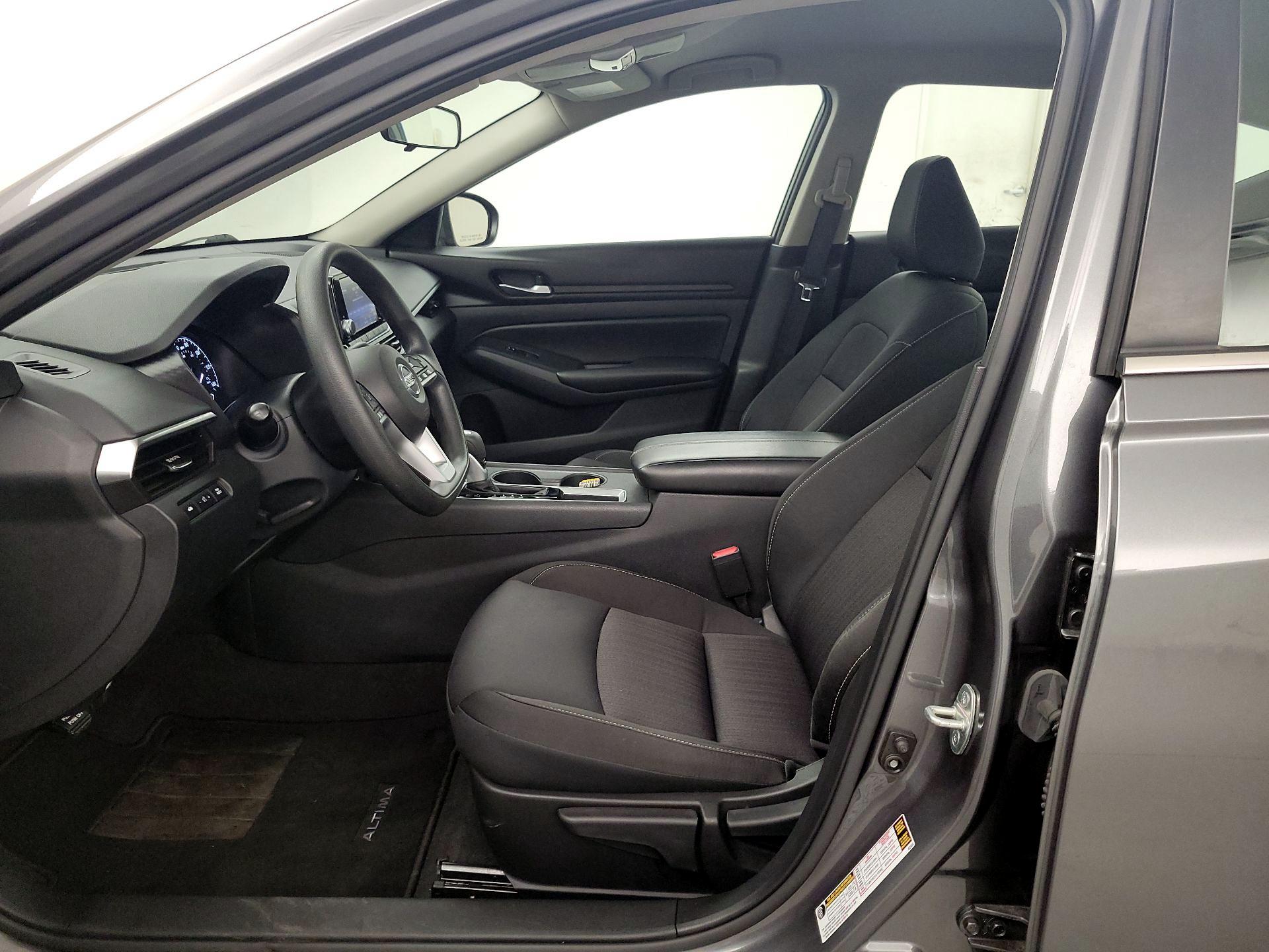 Thumbnail: 2021 Nissan Altima - 11