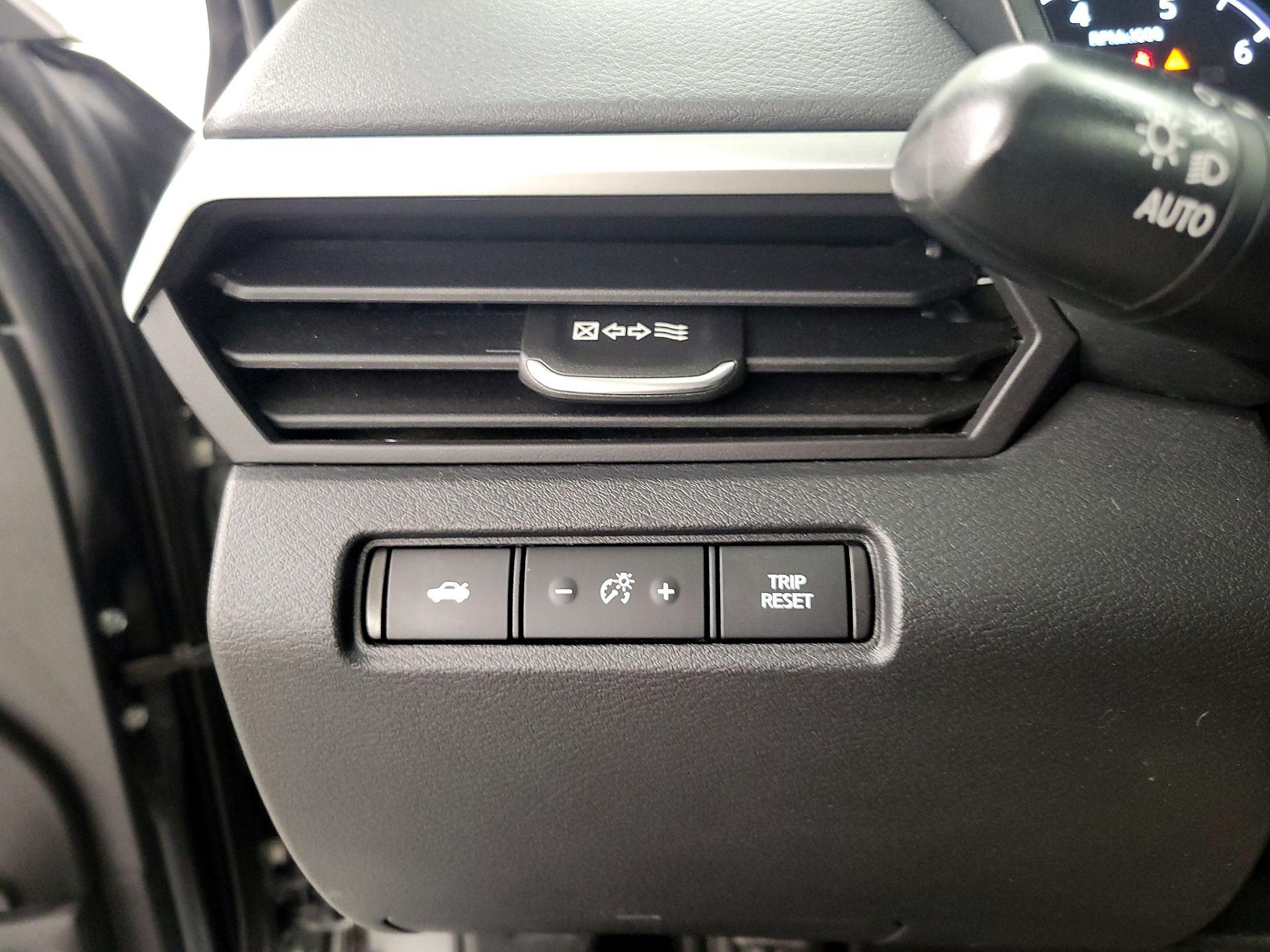 Thumbnail: 2021 Nissan Altima - 13