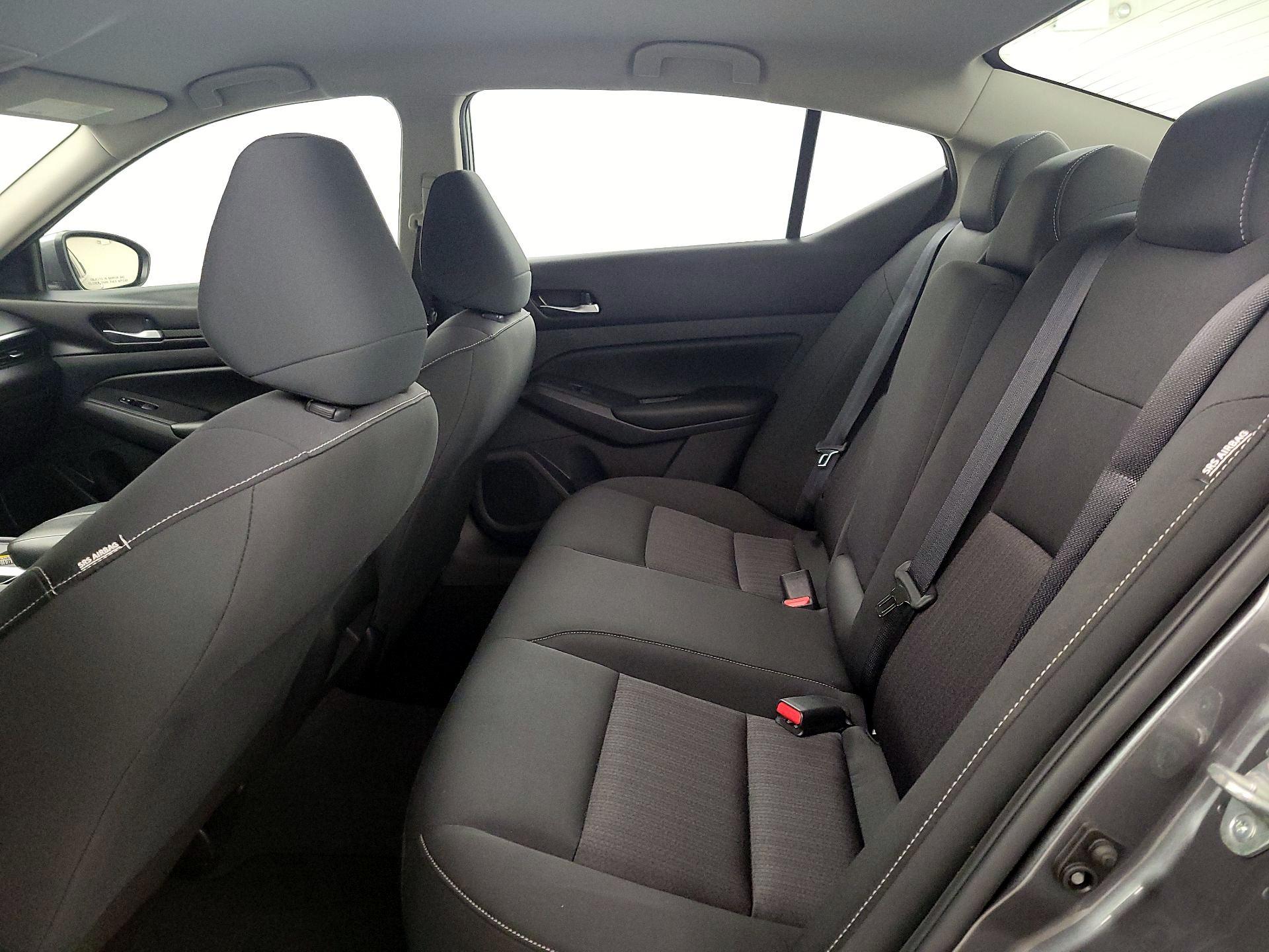 Thumbnail: 2021 Nissan Altima - 19