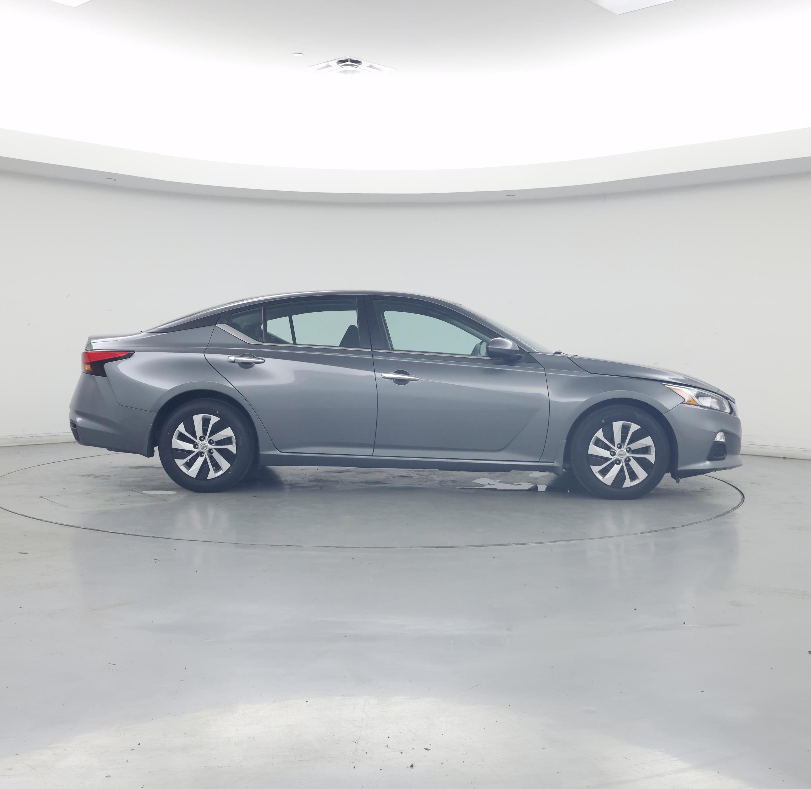 Thumbnail: 2021 Nissan Altima - 7