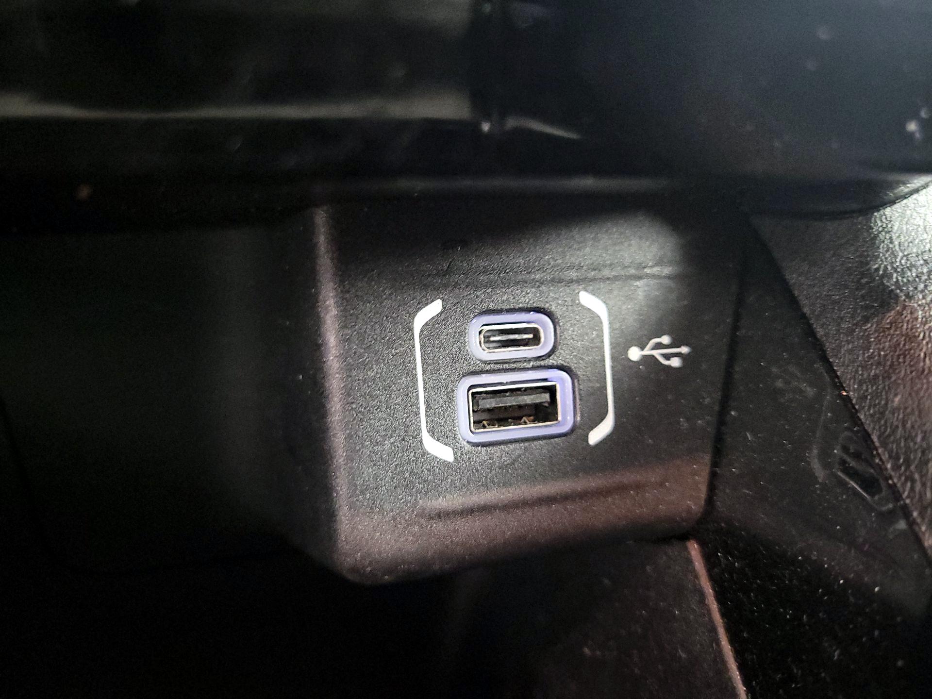 Thumbnail: 2022 Jeep Compass - 18