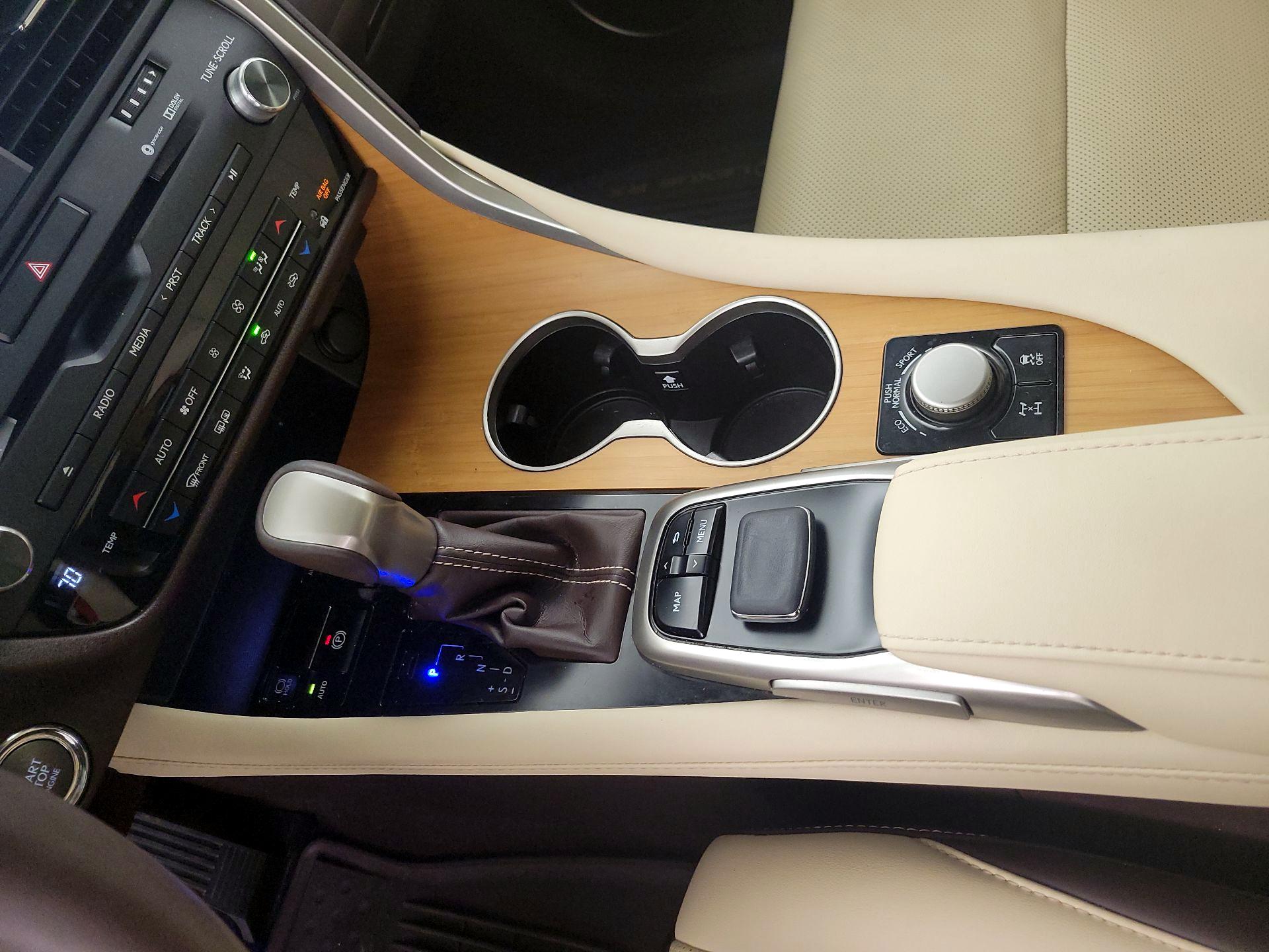 Thumbnail: 2017 Lexus RX - 18