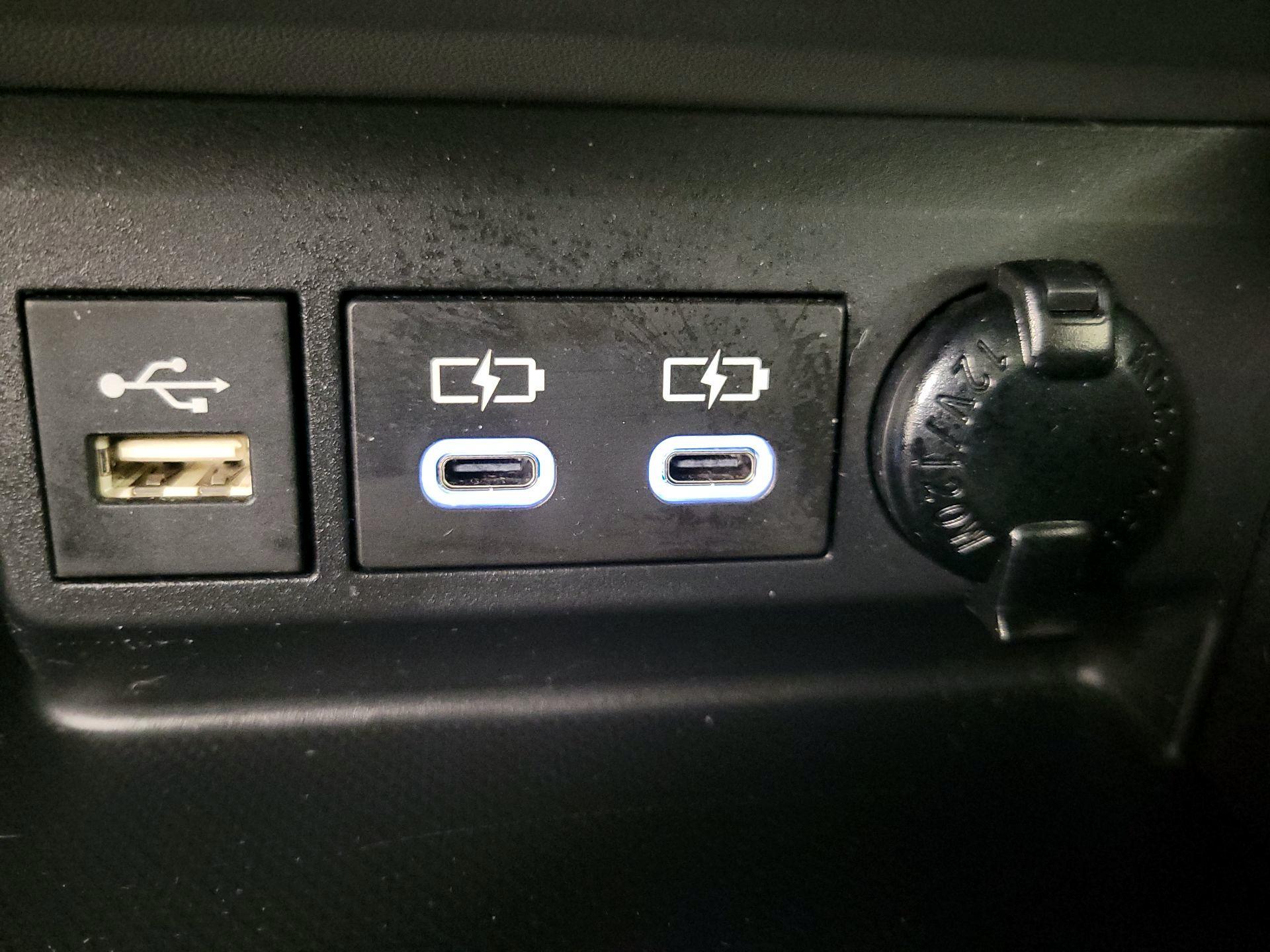 Thumbnail: 2023 Toyota Highlander - 19