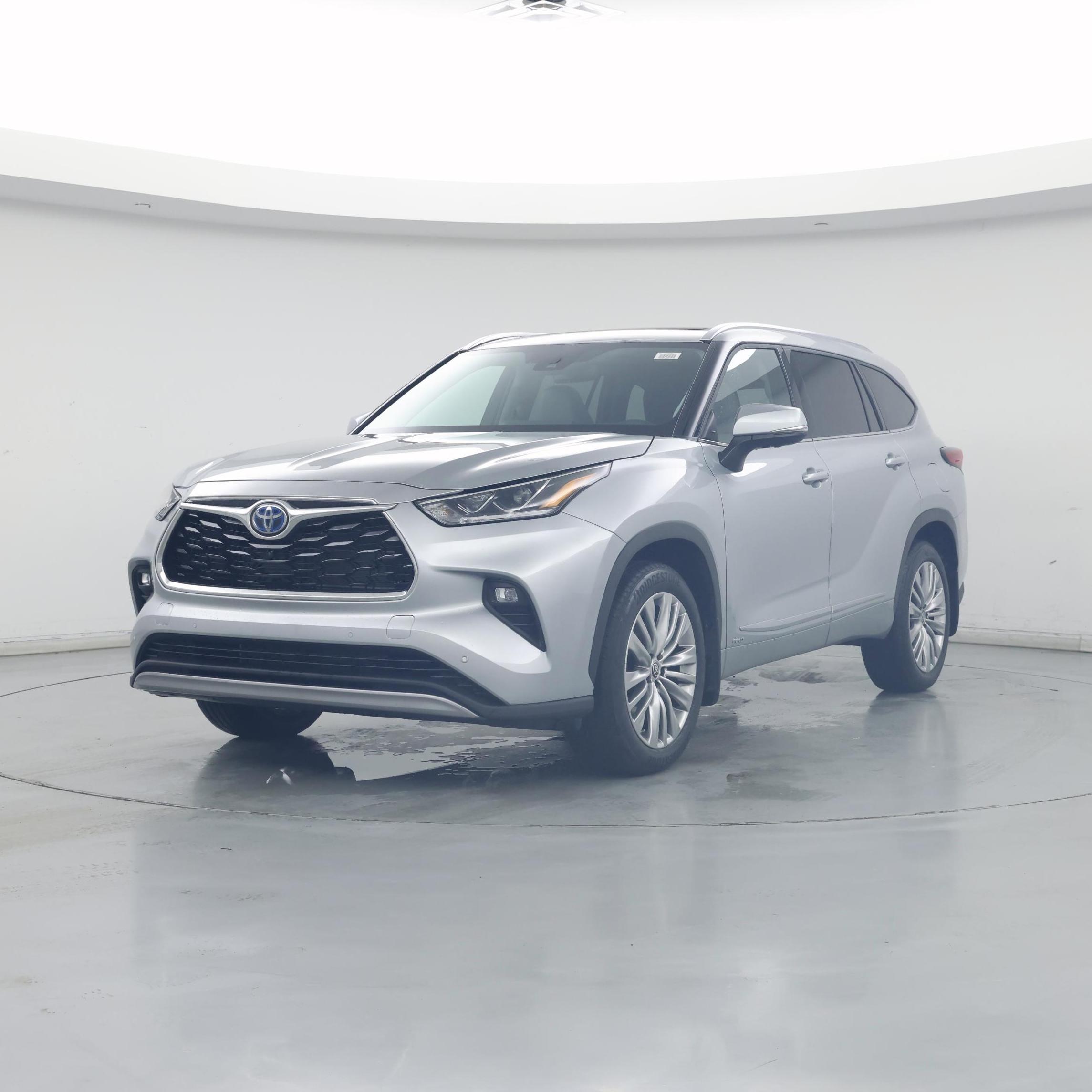 Thumbnail: 2023 Toyota Highlander - 4