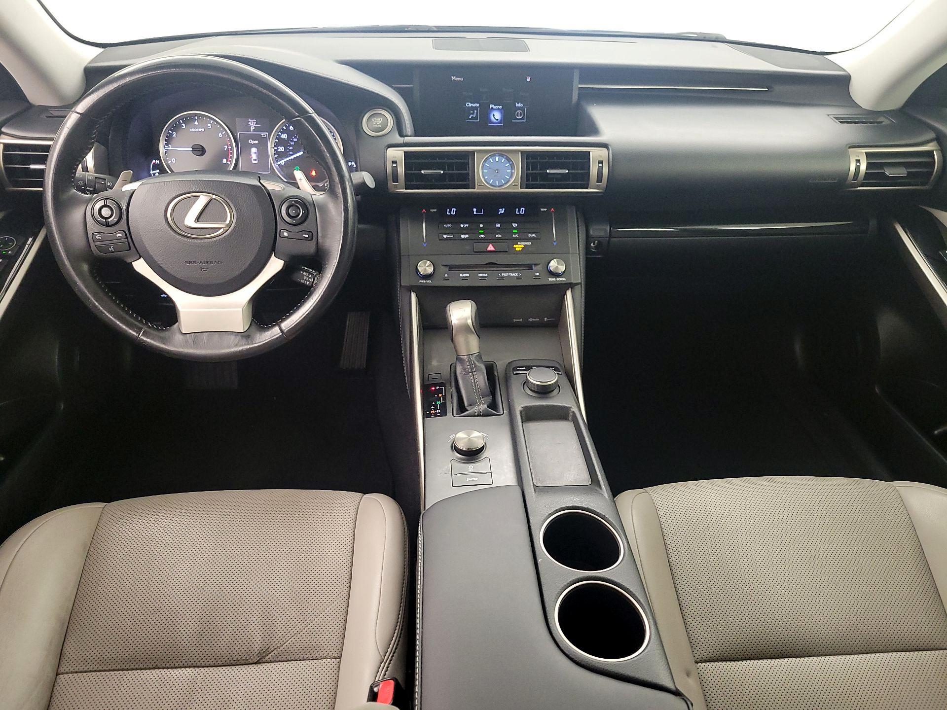 Thumbnail: 2015 Lexus IS - 9