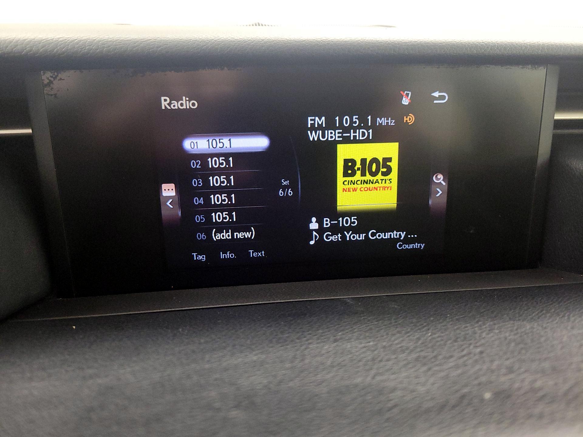 Thumbnail: 2015 Lexus IS - 15