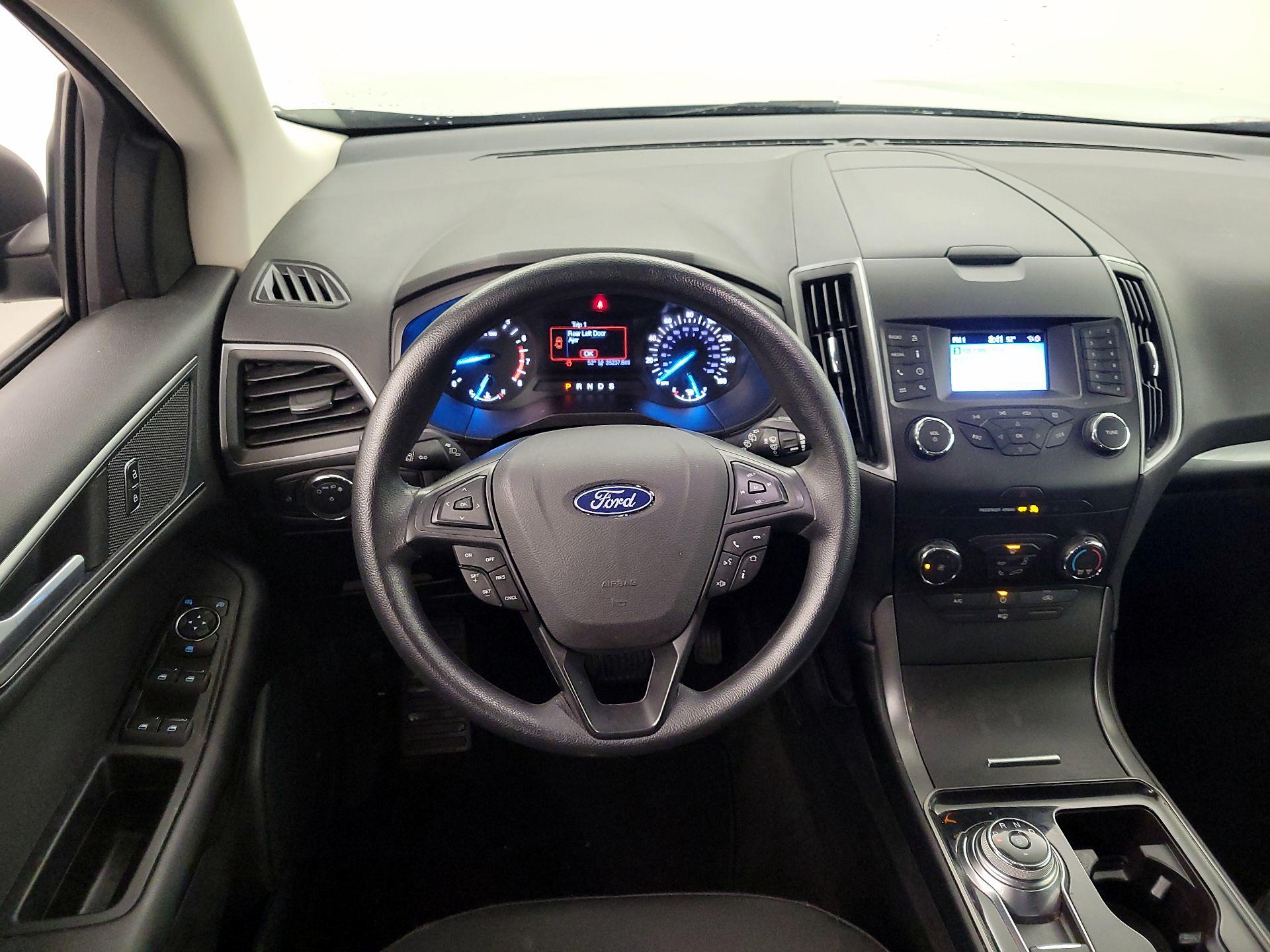 Thumbnail: 2019 Ford Edge - 10