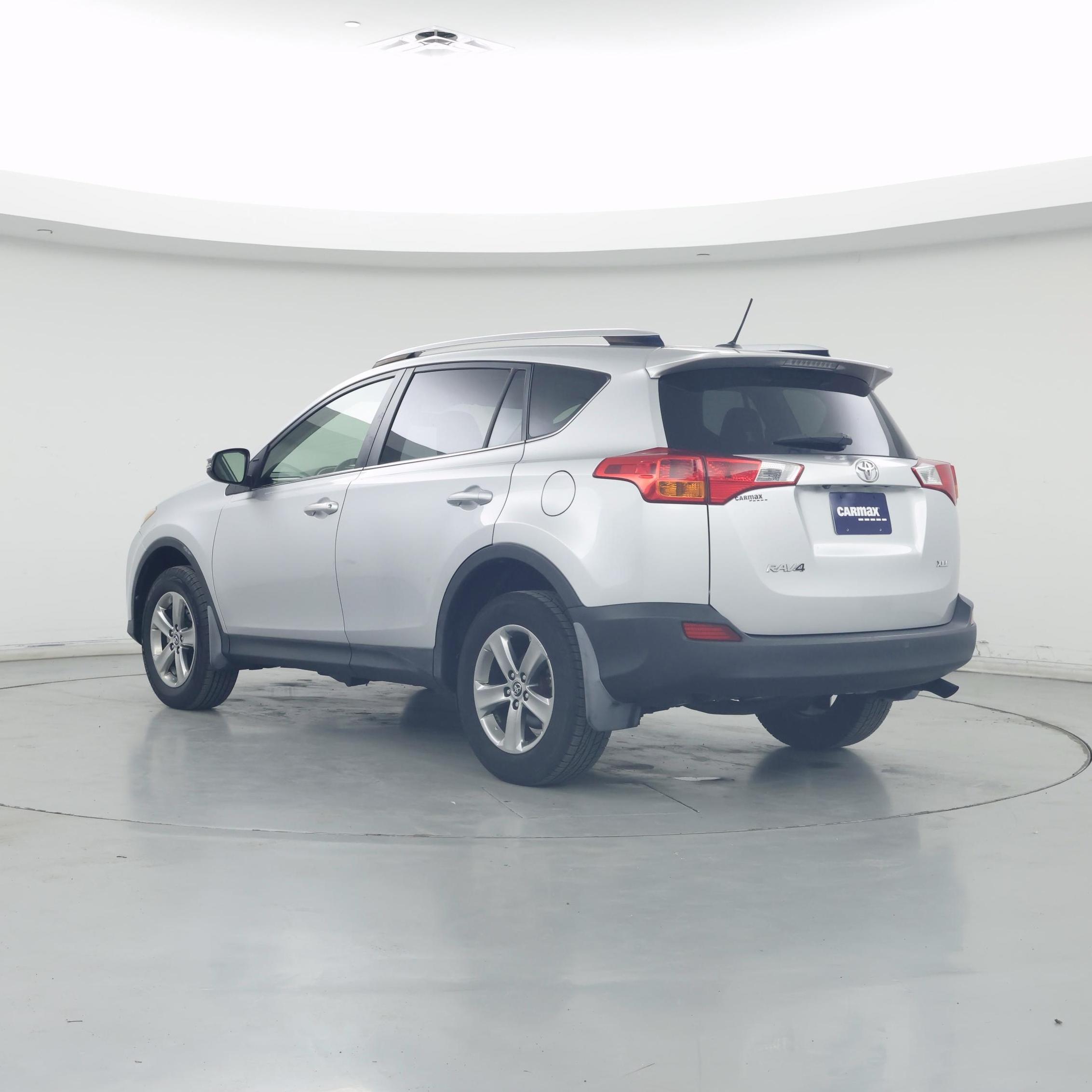 Thumbnail: 2015 Toyota RAV4 - 2