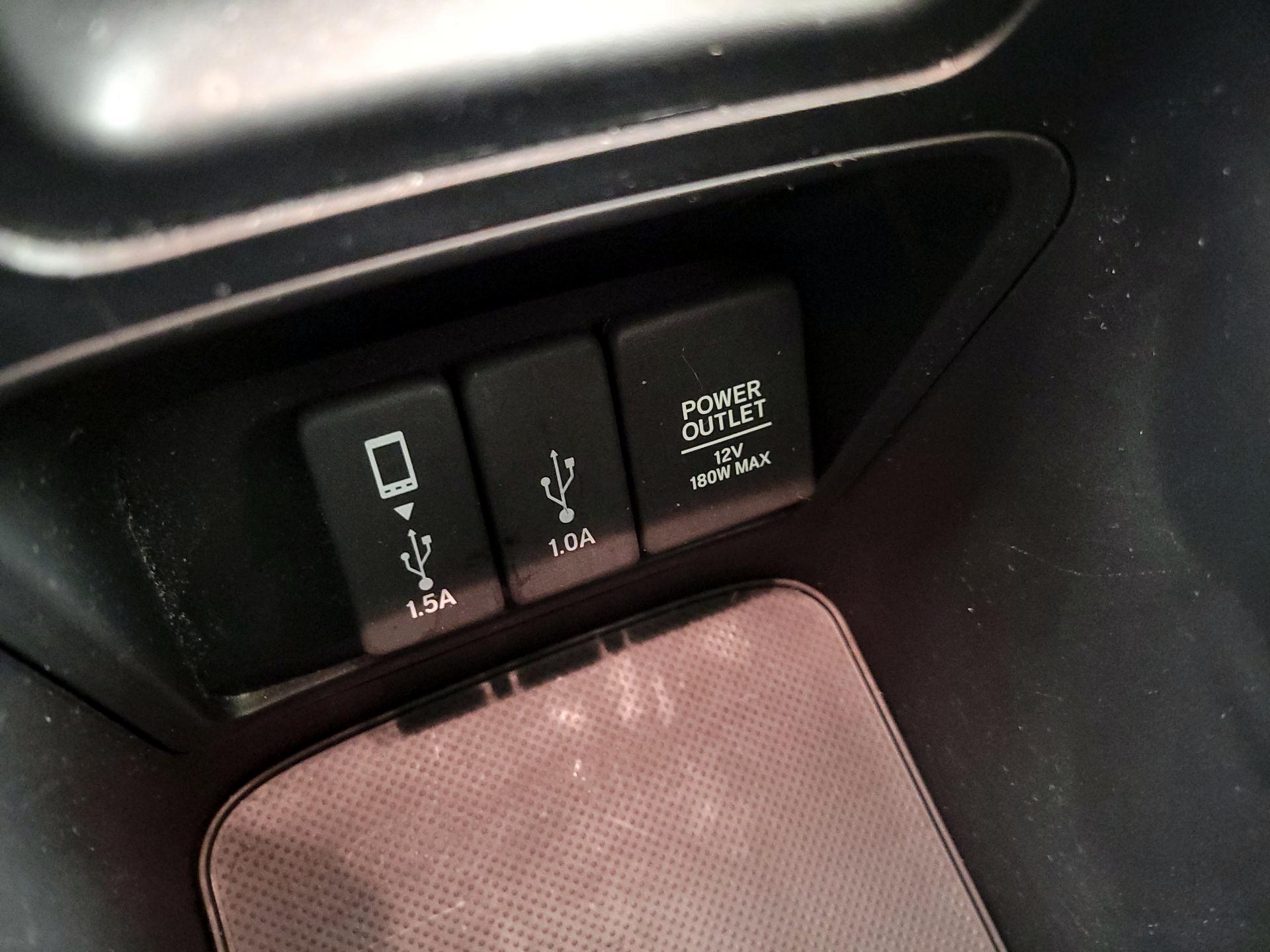 Thumbnail: 2017 Honda CR-V - 18