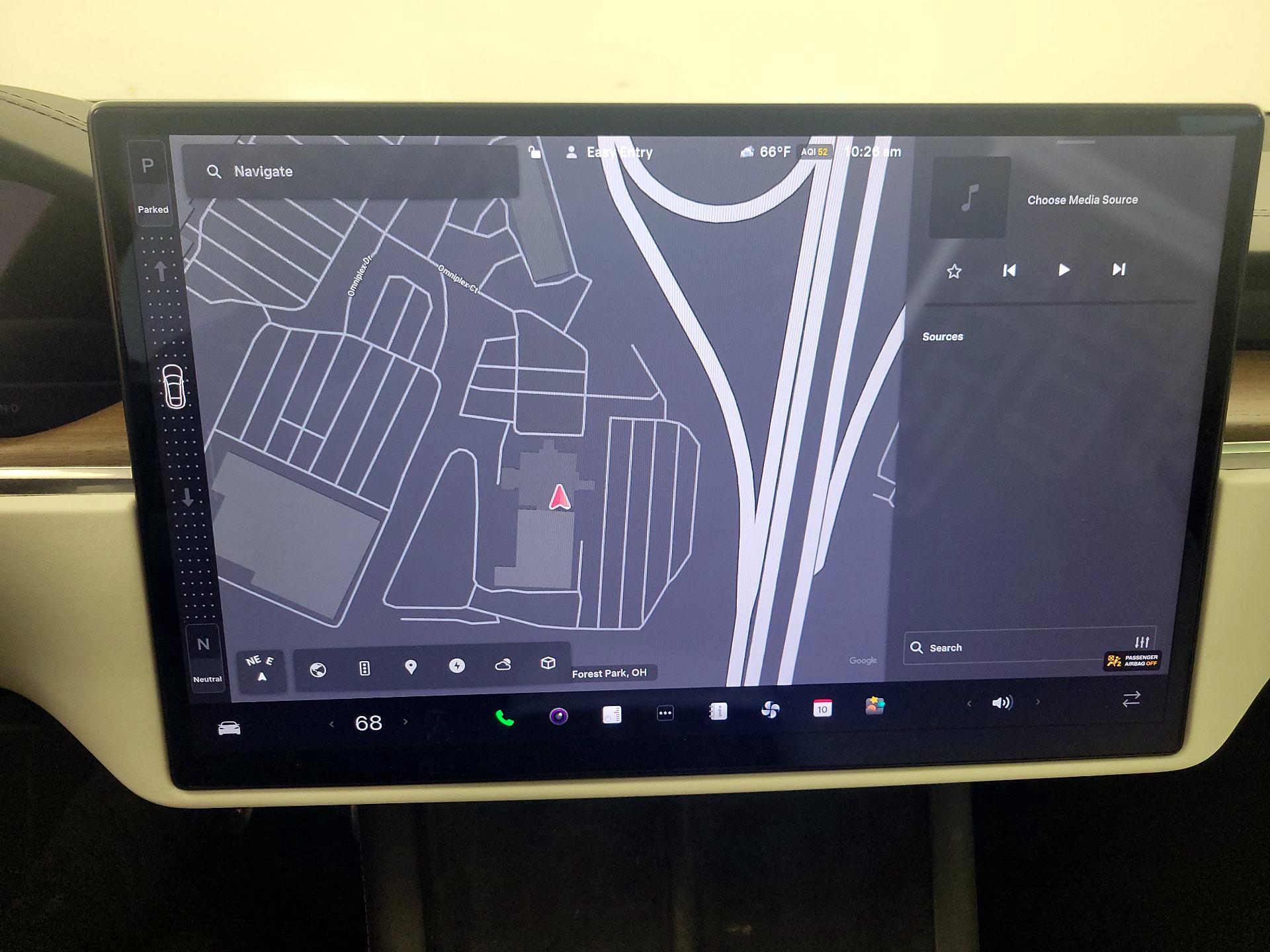 Thumbnail: 2022 Tesla Model S - 13