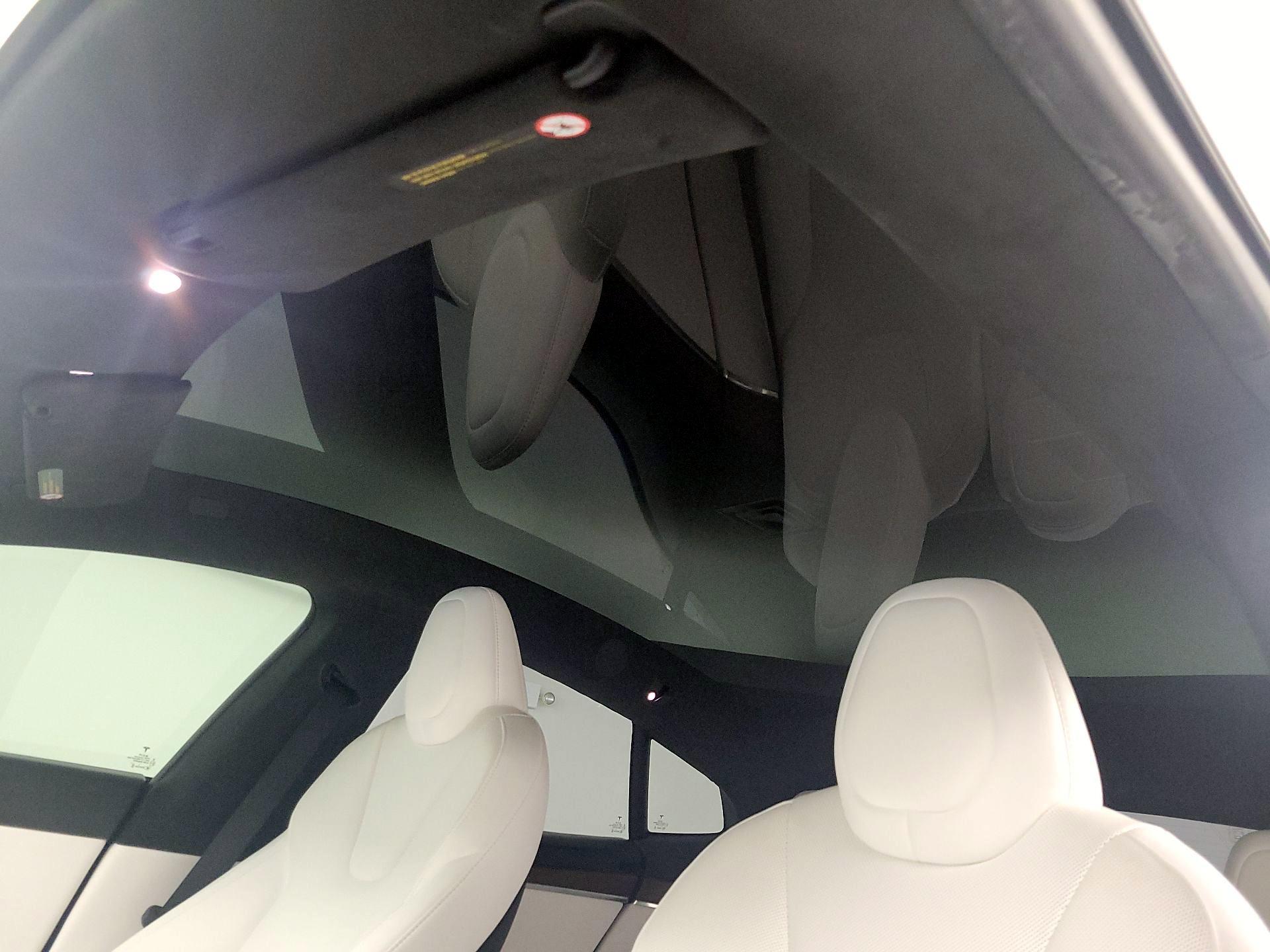 Thumbnail: 2022 Tesla Model S - 18