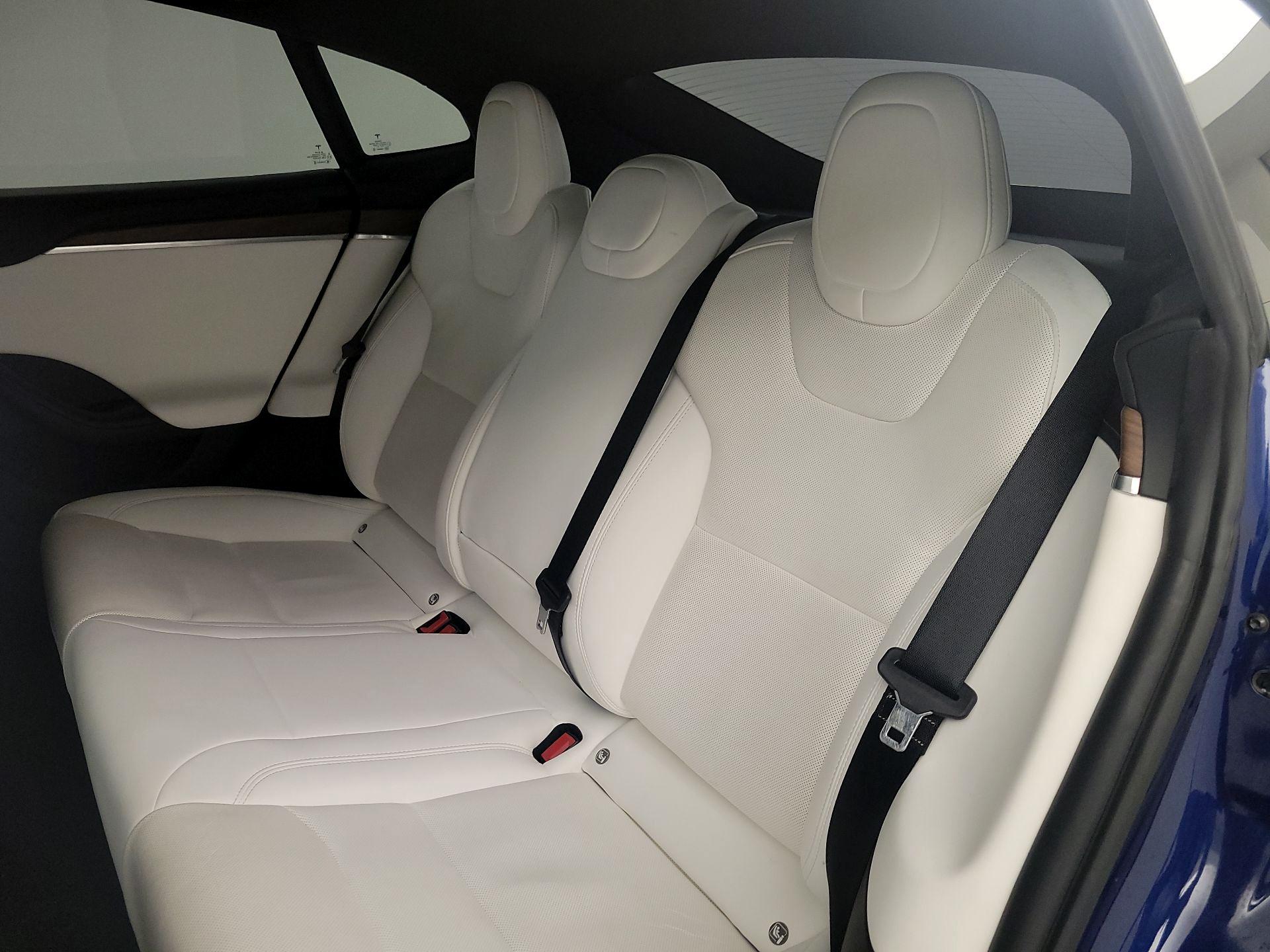 Thumbnail: 2022 Tesla Model S - 19