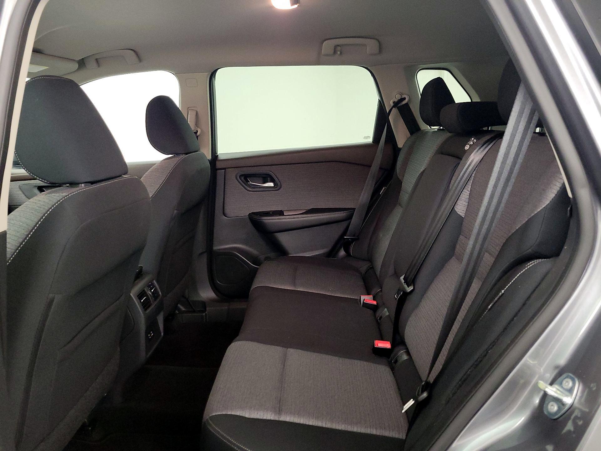 Thumbnail: 2021 Nissan Rogue - 19