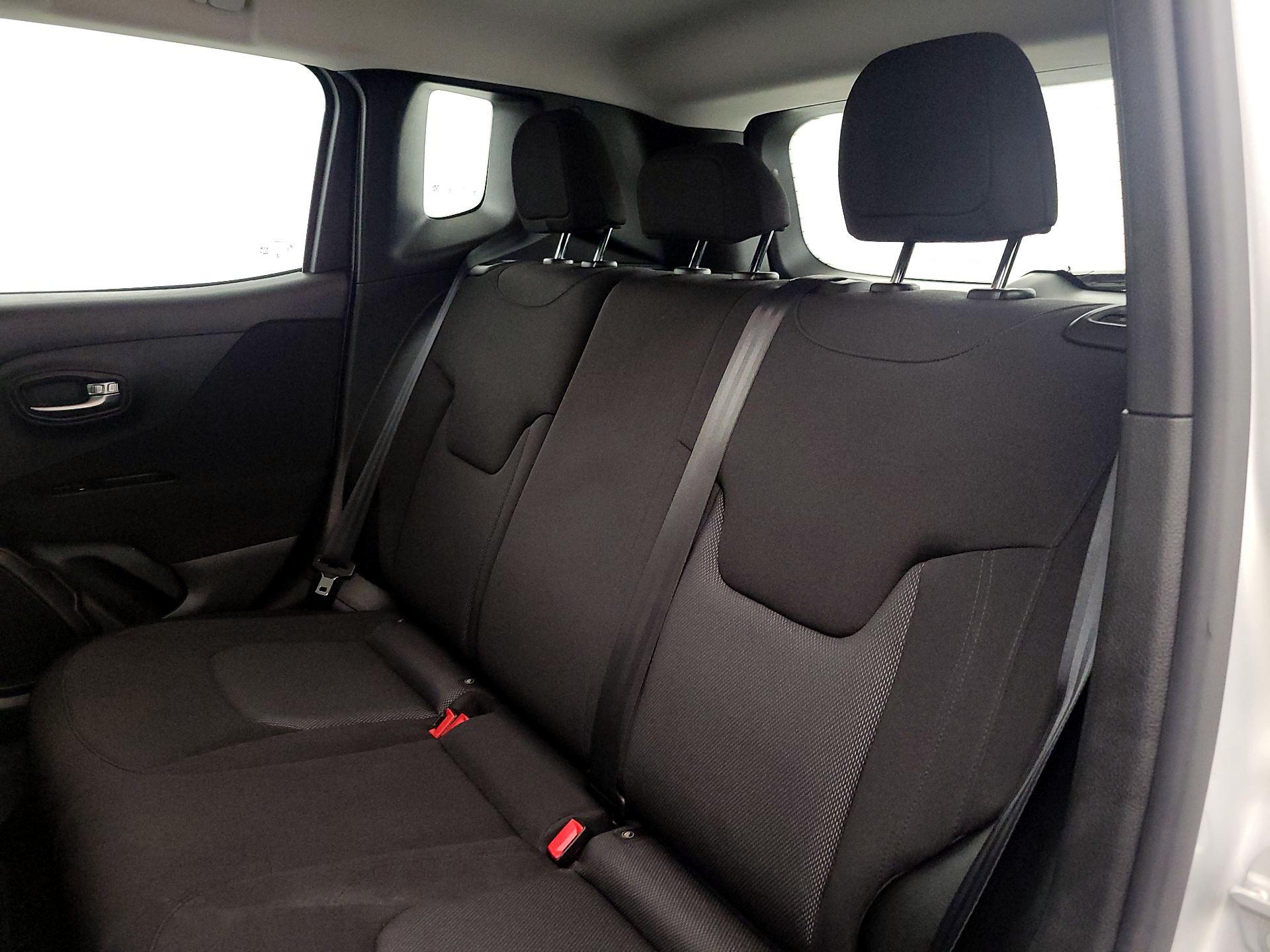 Thumbnail: 2021 Jeep Renegade - 19