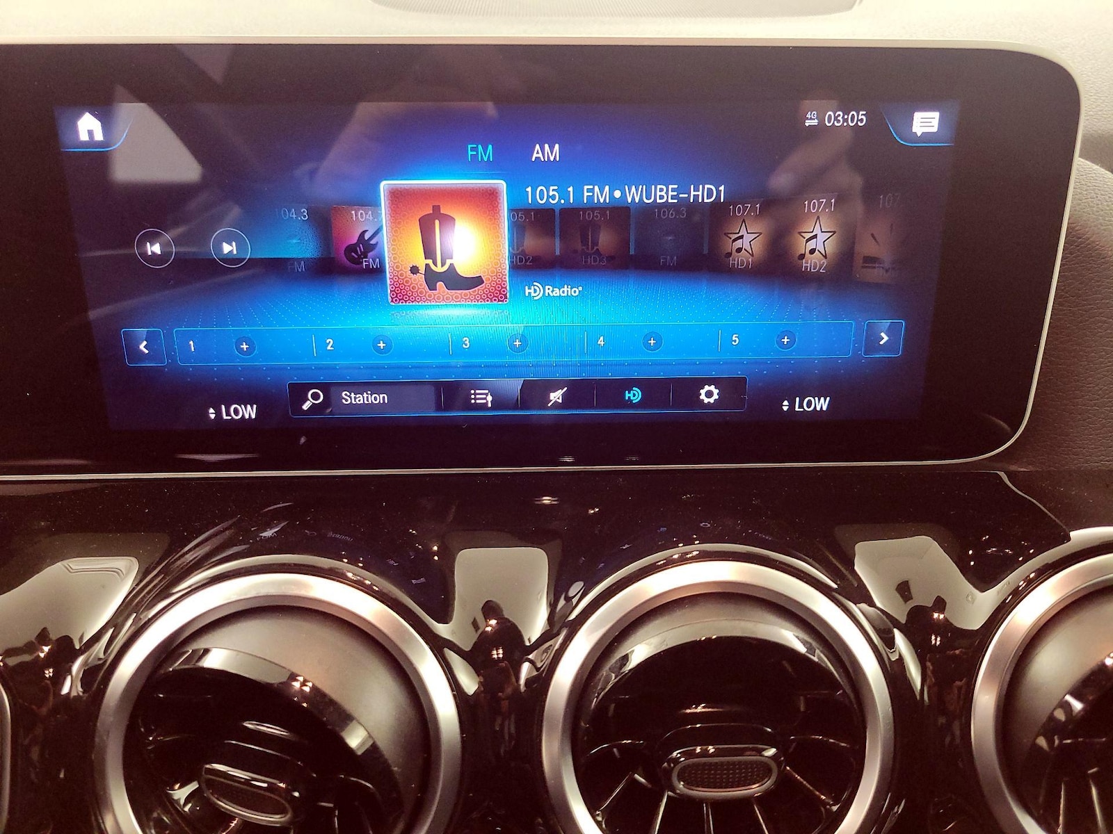 2021 Mercedes-Benz GLA GLA250 - Photo 17