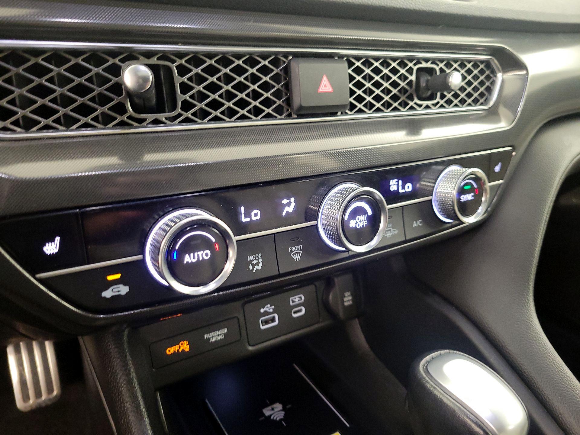 Thumbnail: 2023 Acura Integra - 16