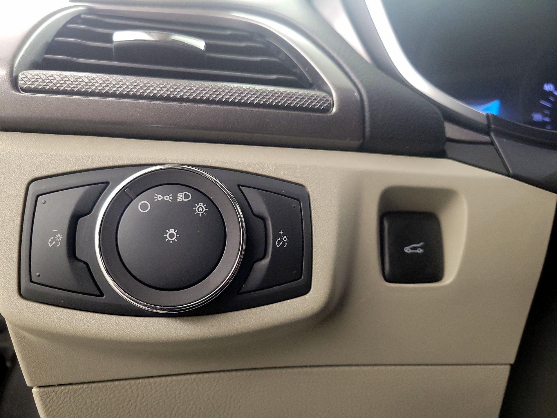 Thumbnail: 2019 Ford Fusion - 13