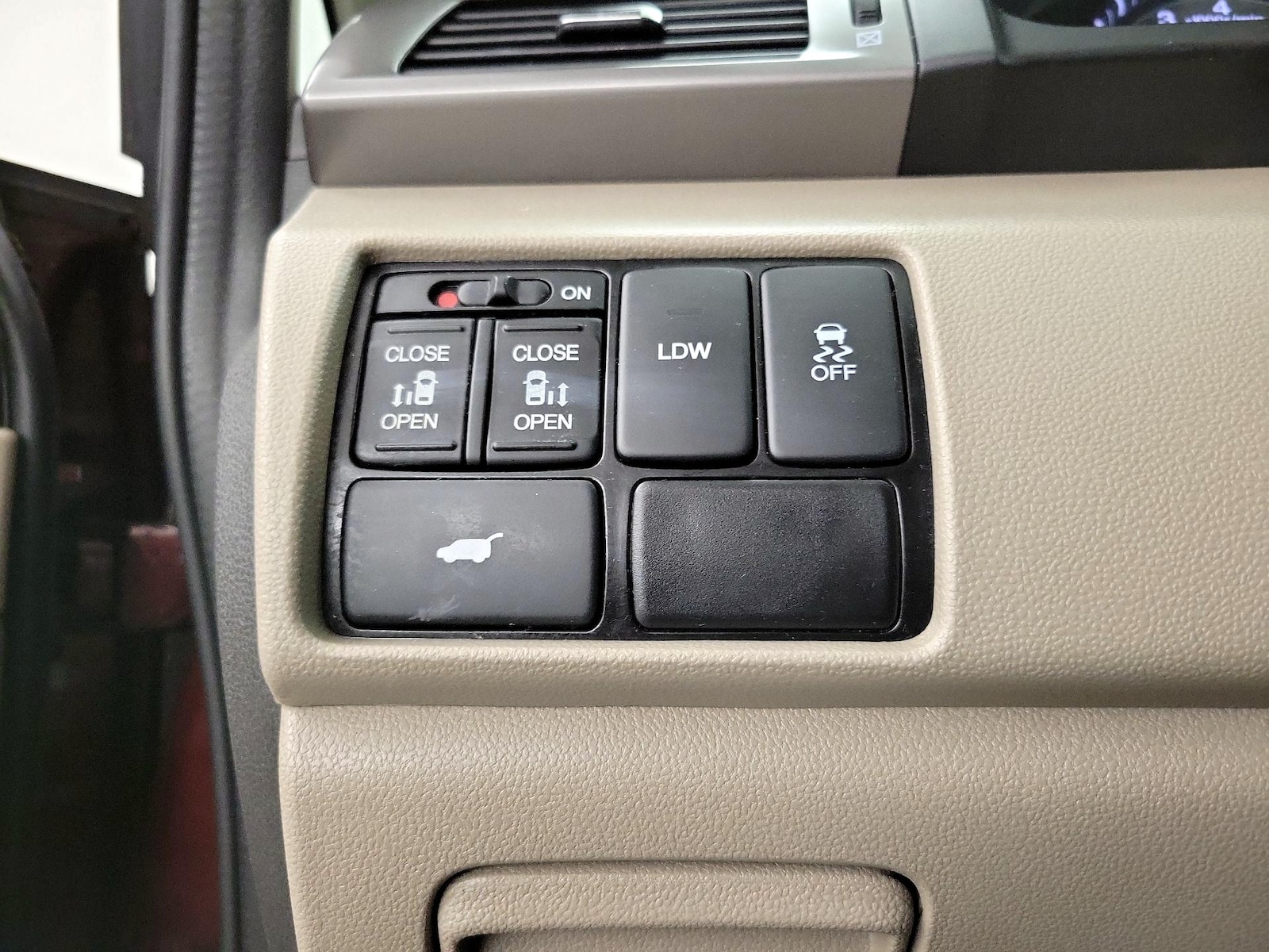 2016 Honda Odyssey EX-L - Photo 14
